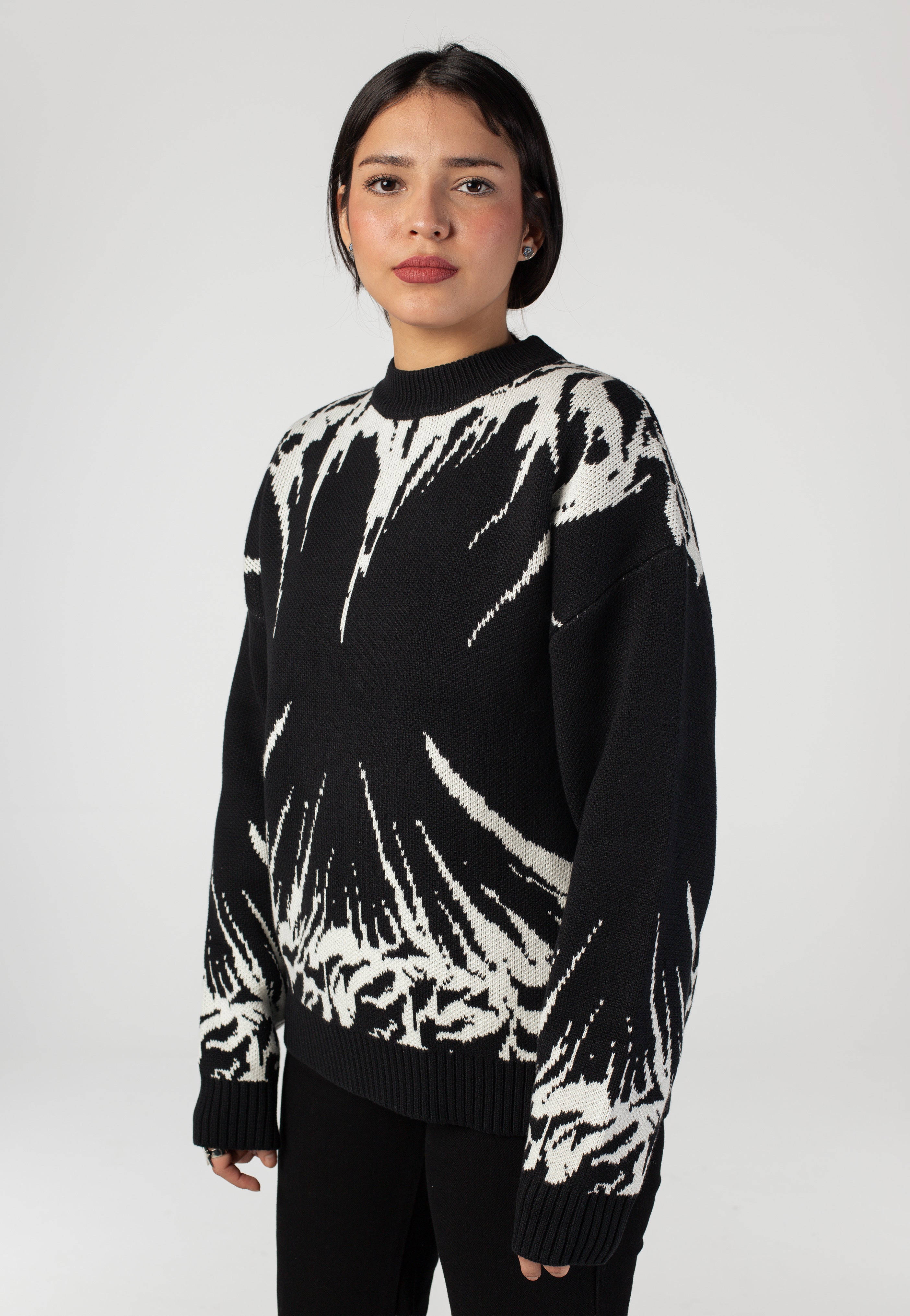 Chet Rock - Restless Energy Black - Pullover | Women-Image