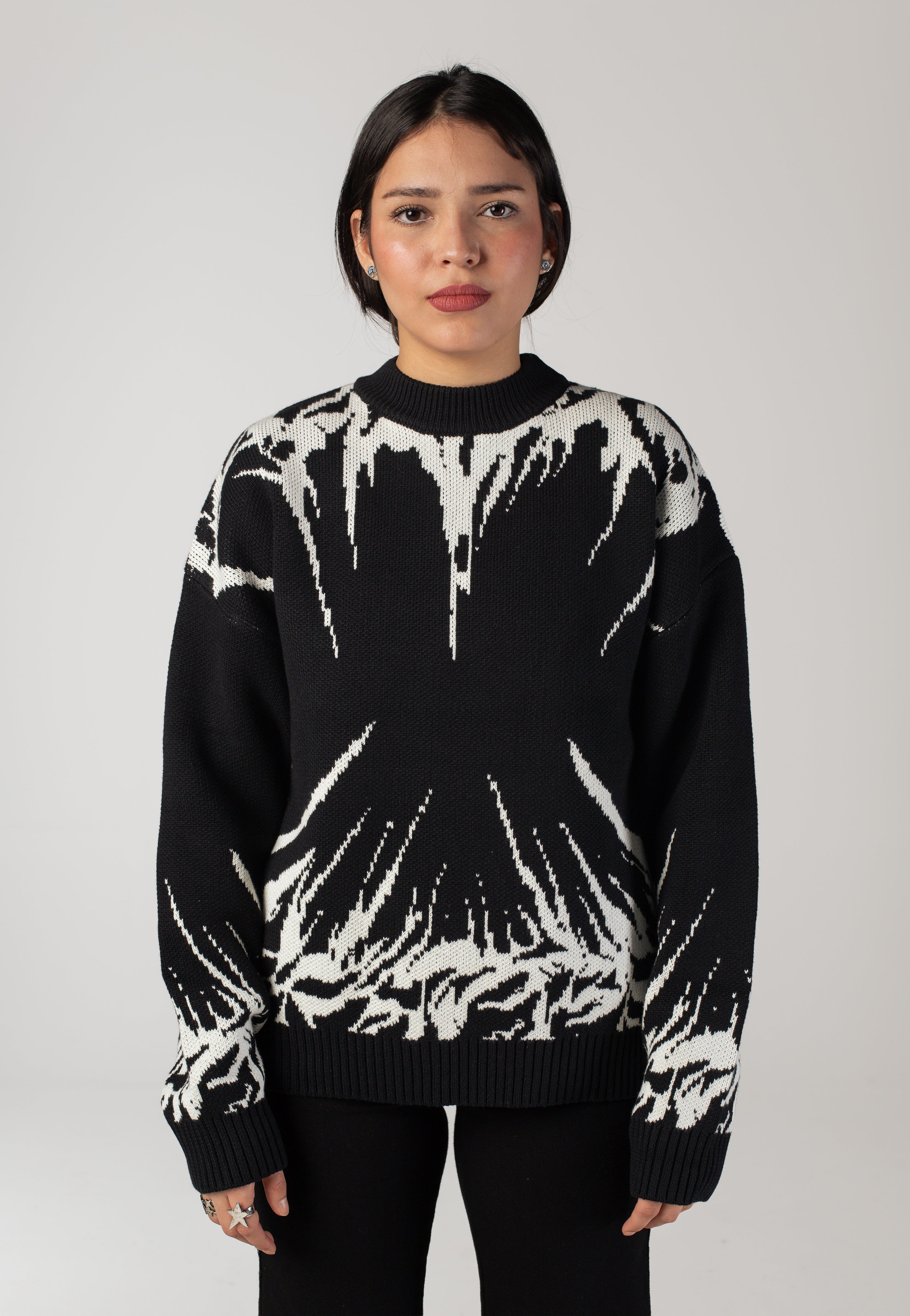 Chet Rock - Restless Energy Black - Pullover | Women-Image