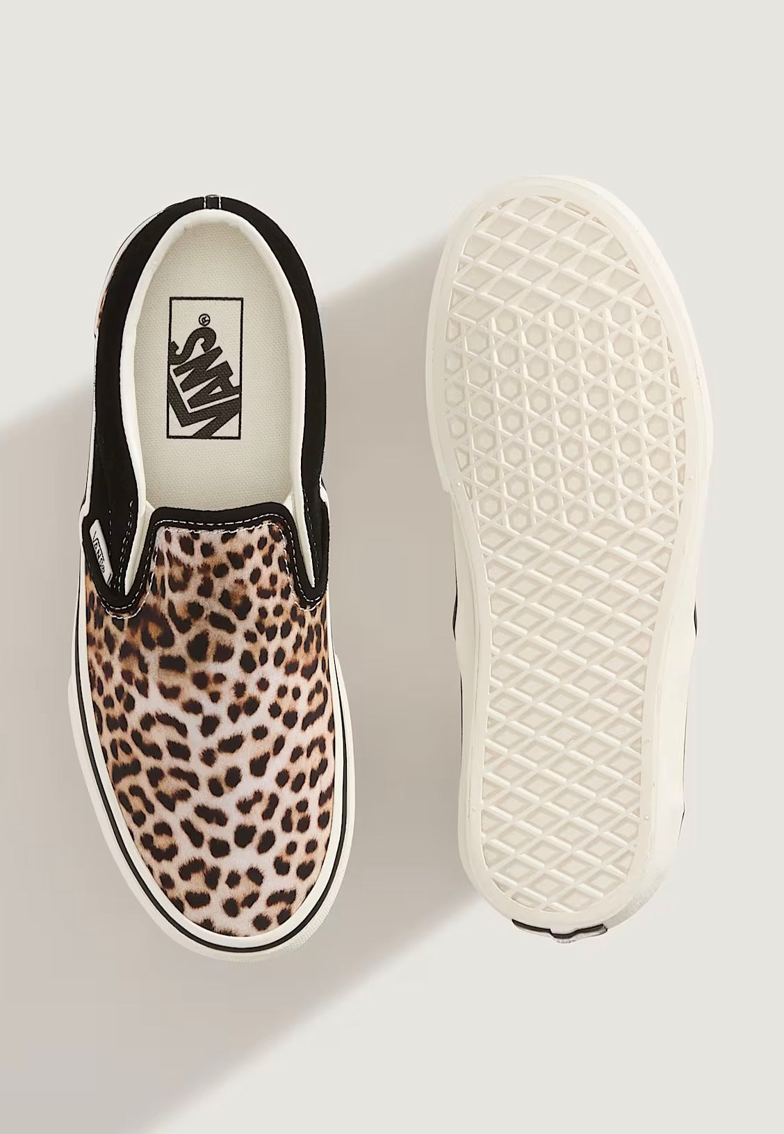 Vans - Classic Slip-On Black/Leopard - Girl Shoes | Women-Image