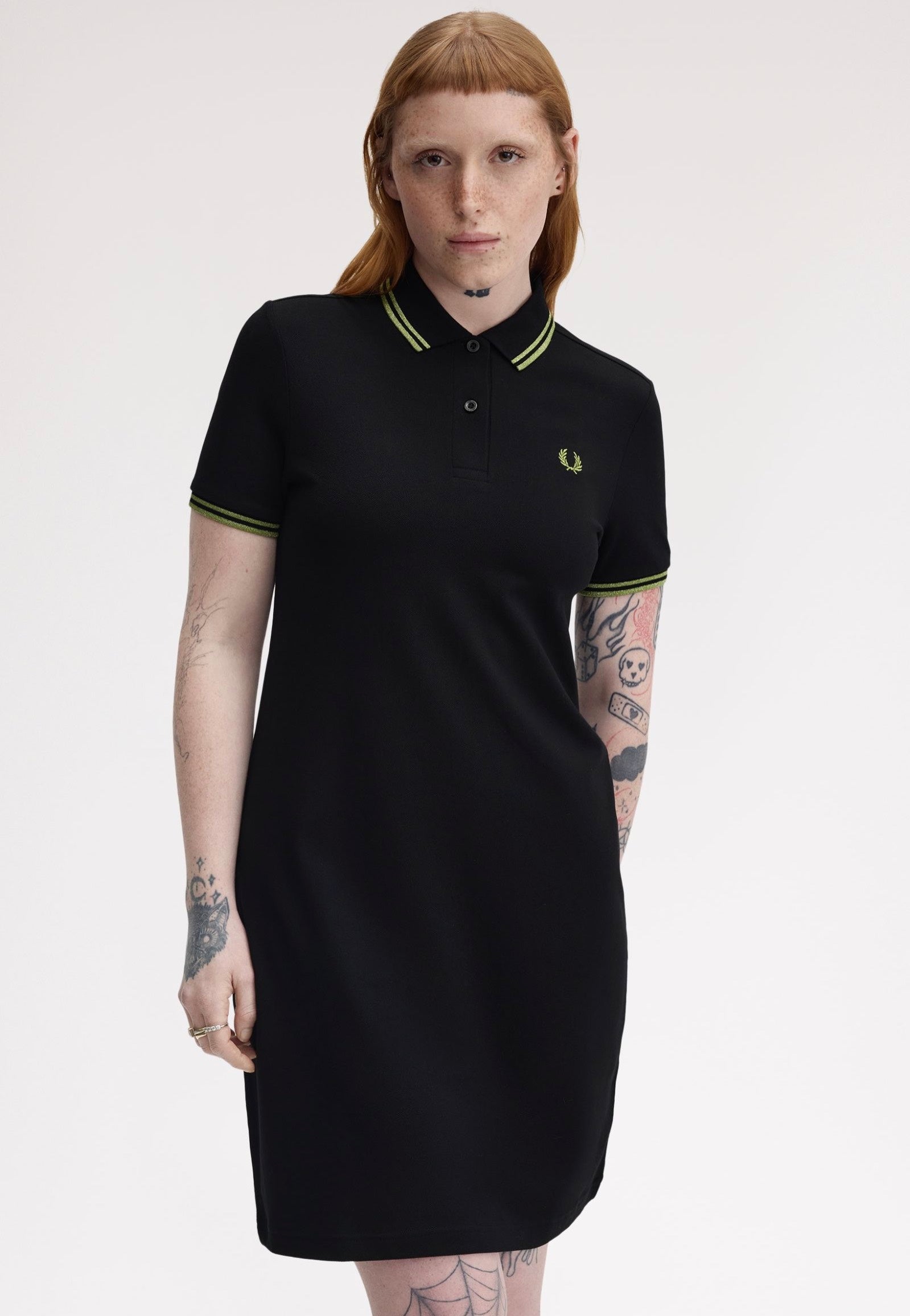 Fred Perry - Twin Tipped Fred Perry Black/Metallic Tennis Ball Yellow - Dress | Women-Image