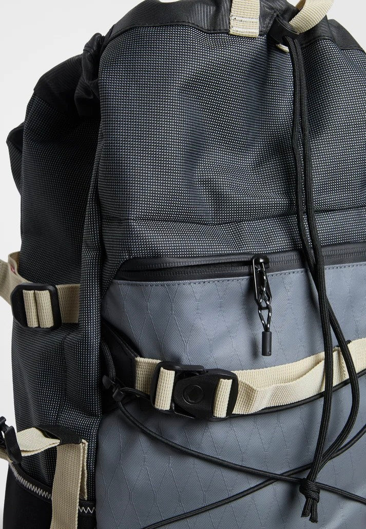 Volcom Peakstone Mountain Grey Backpack | Neutral-Image