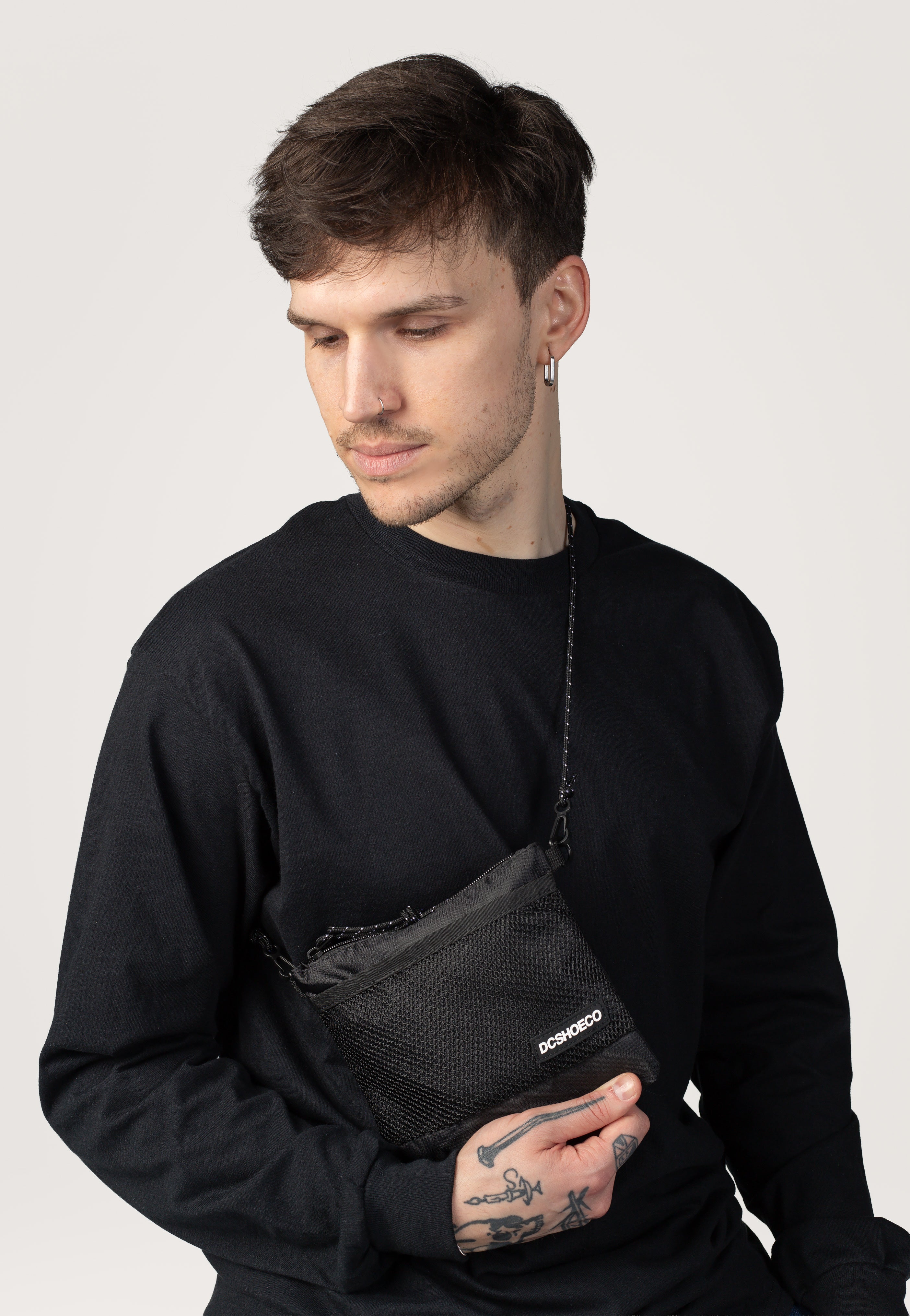 DC - DC Tarvos Pocket Black - Travel Bag | Neutral-Image