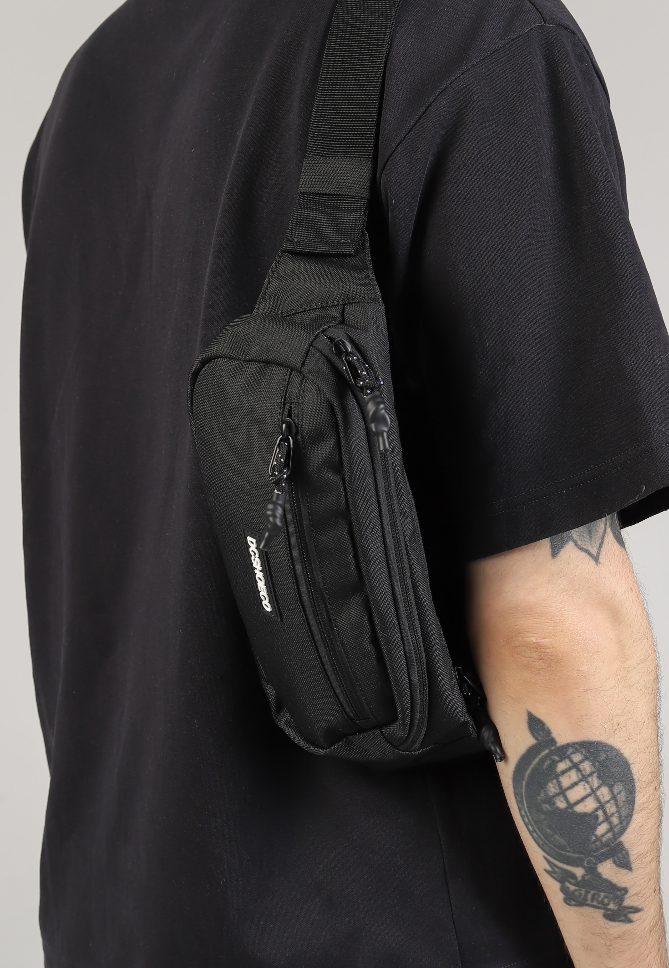 DC - Tussler 4 Black - Hip Bag | Neutral-Image