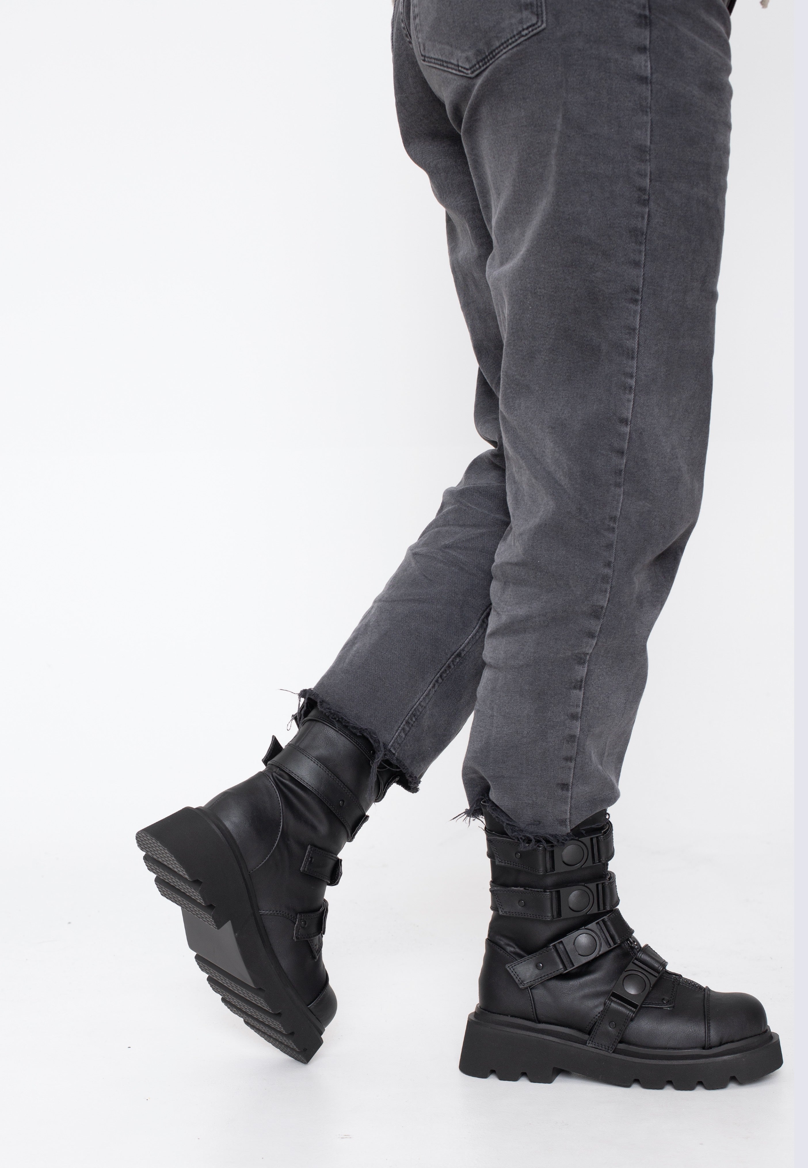 DemoniaCult Renegade 55 Black Vegan Leather - Girl Shoes | Impericon