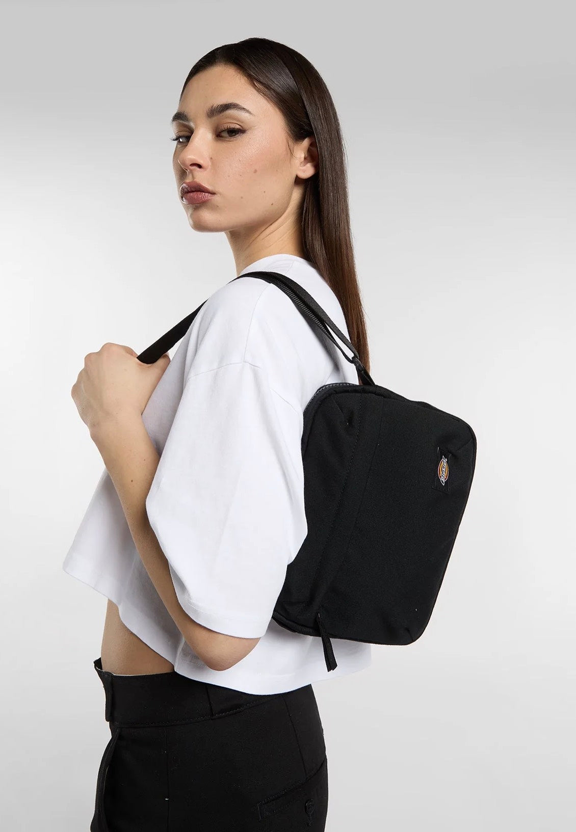 Dickies Moreauville Messenger Black Messenger Bag | Neutral-Image
