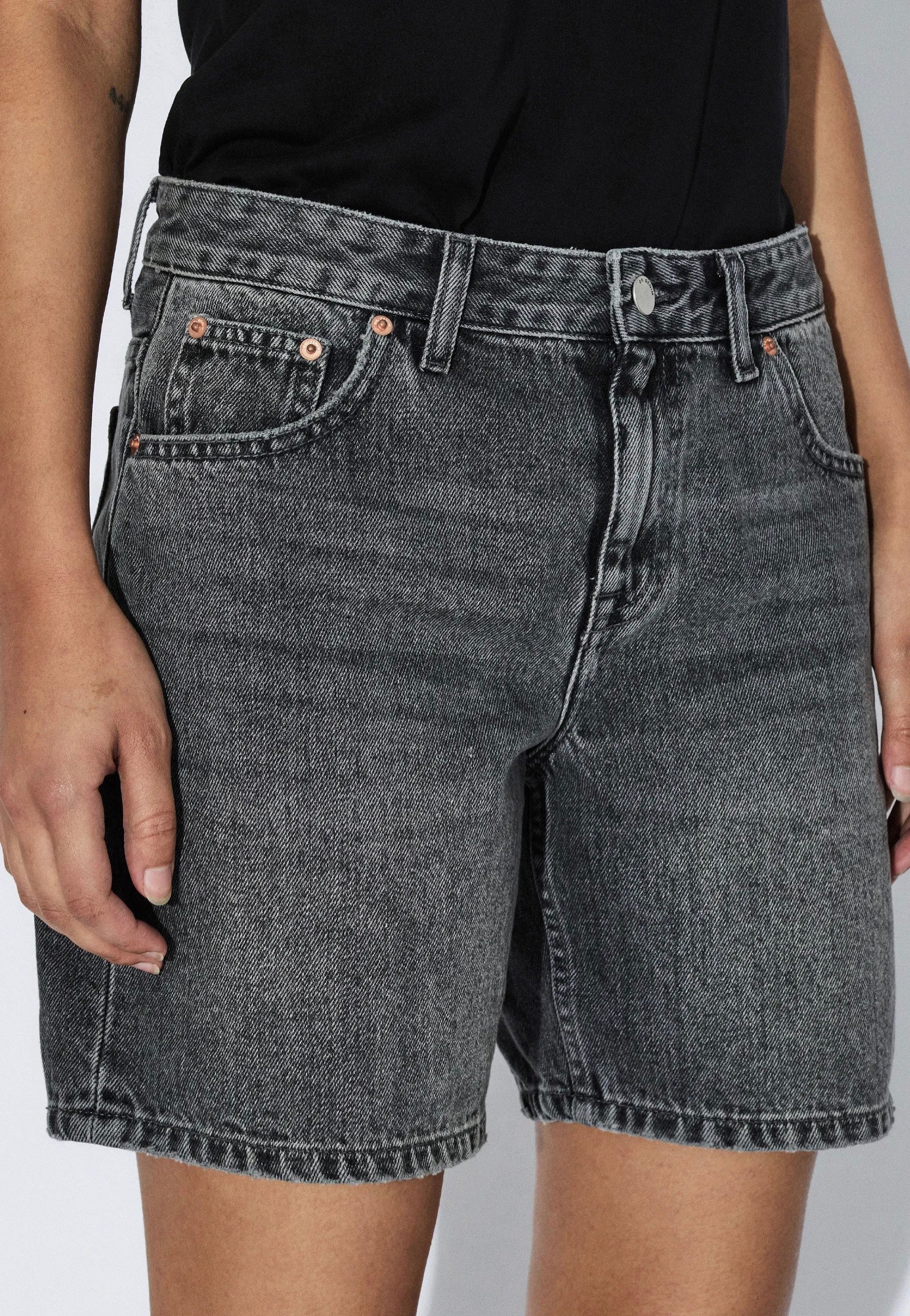 Dr. Denim - Hill Mid Grey Used - Shorts | Women-Image
