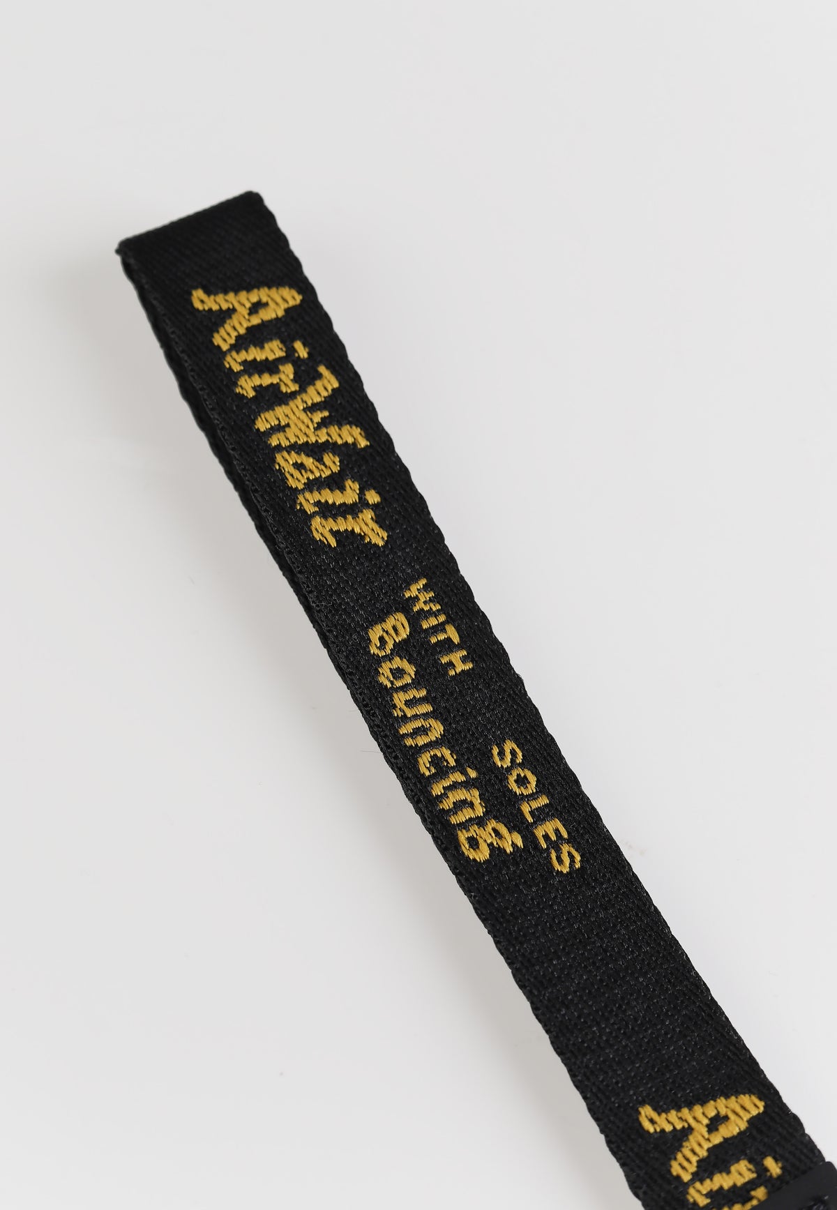 Dr. Martens Logo Wristlet Jacquard Webbing Black Schlüsselband | Neutral-Image
