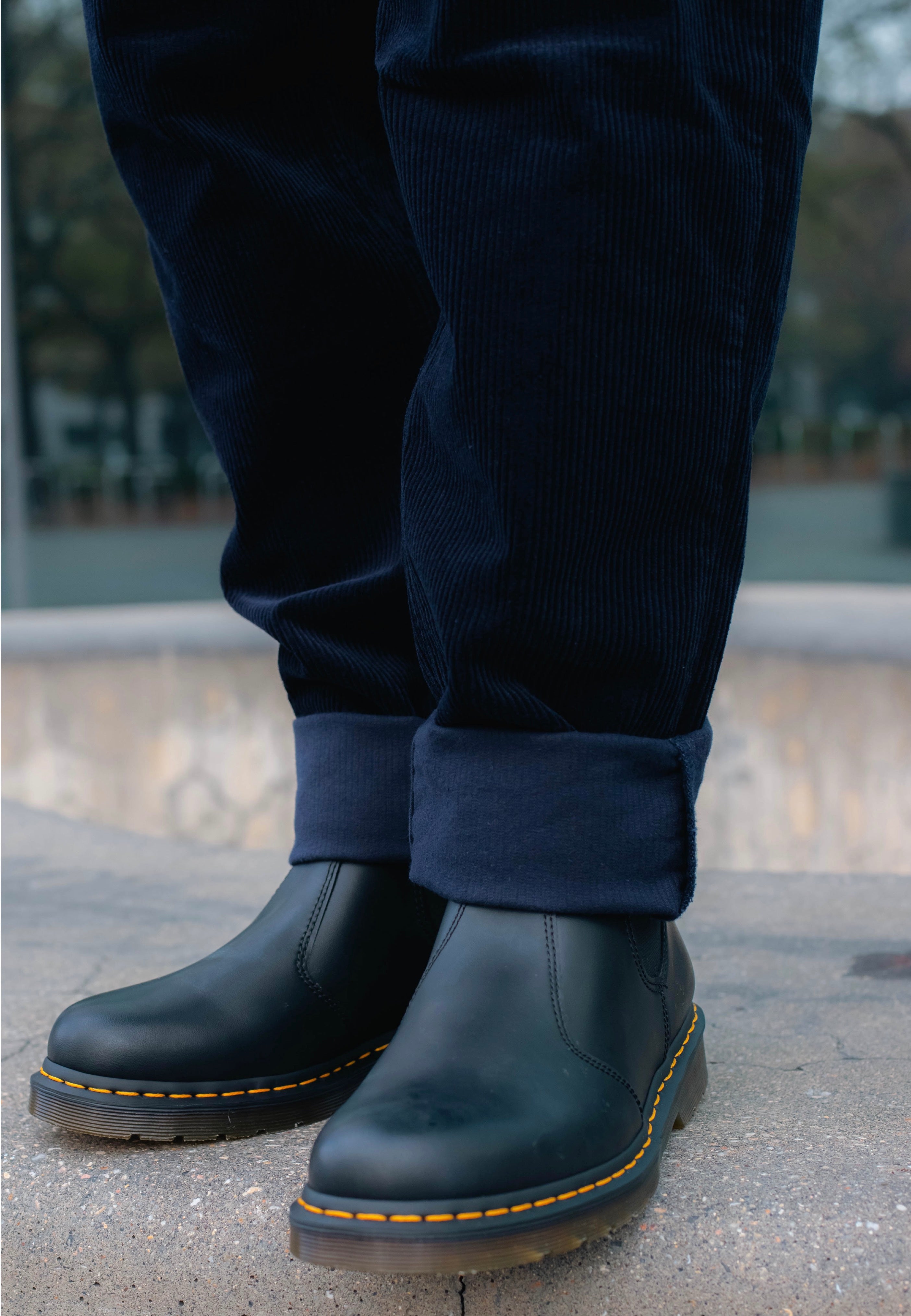Dr. Martens Vegan 2976 Chelsea Boots Black Felix Rub Off - Shoes