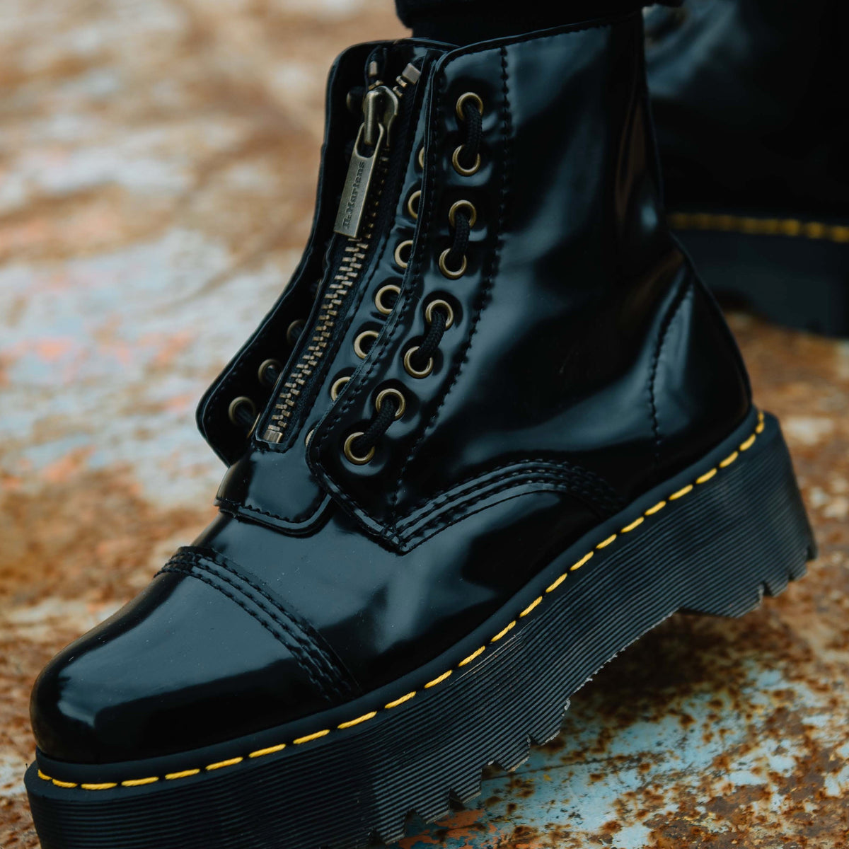 Dr. Martens Vegan Sinclair Black Oxford - Damesschoenen | Impericon