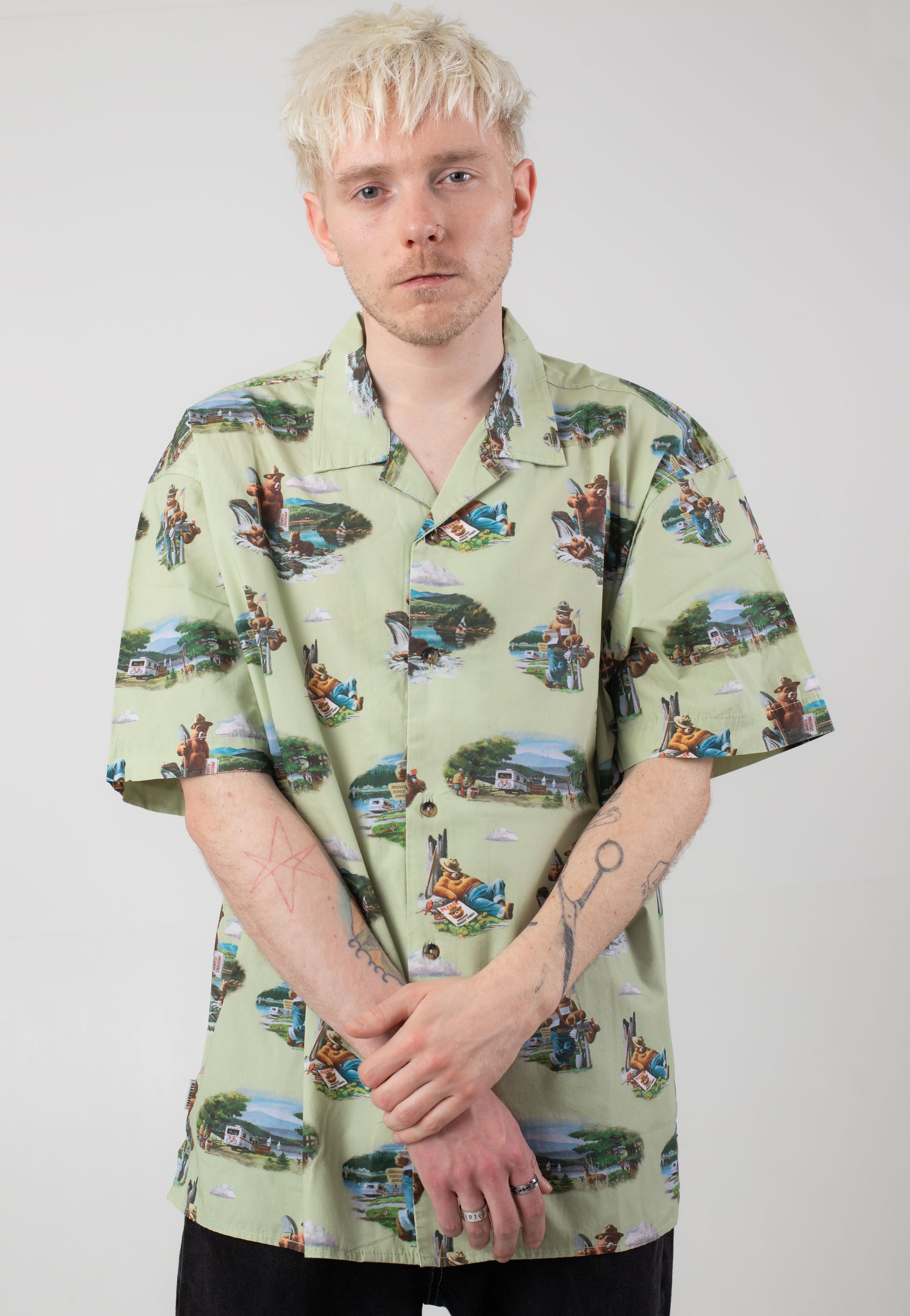 Element x Smokey Bear -  Camp Oyster Gray - Shirt | Men-Image