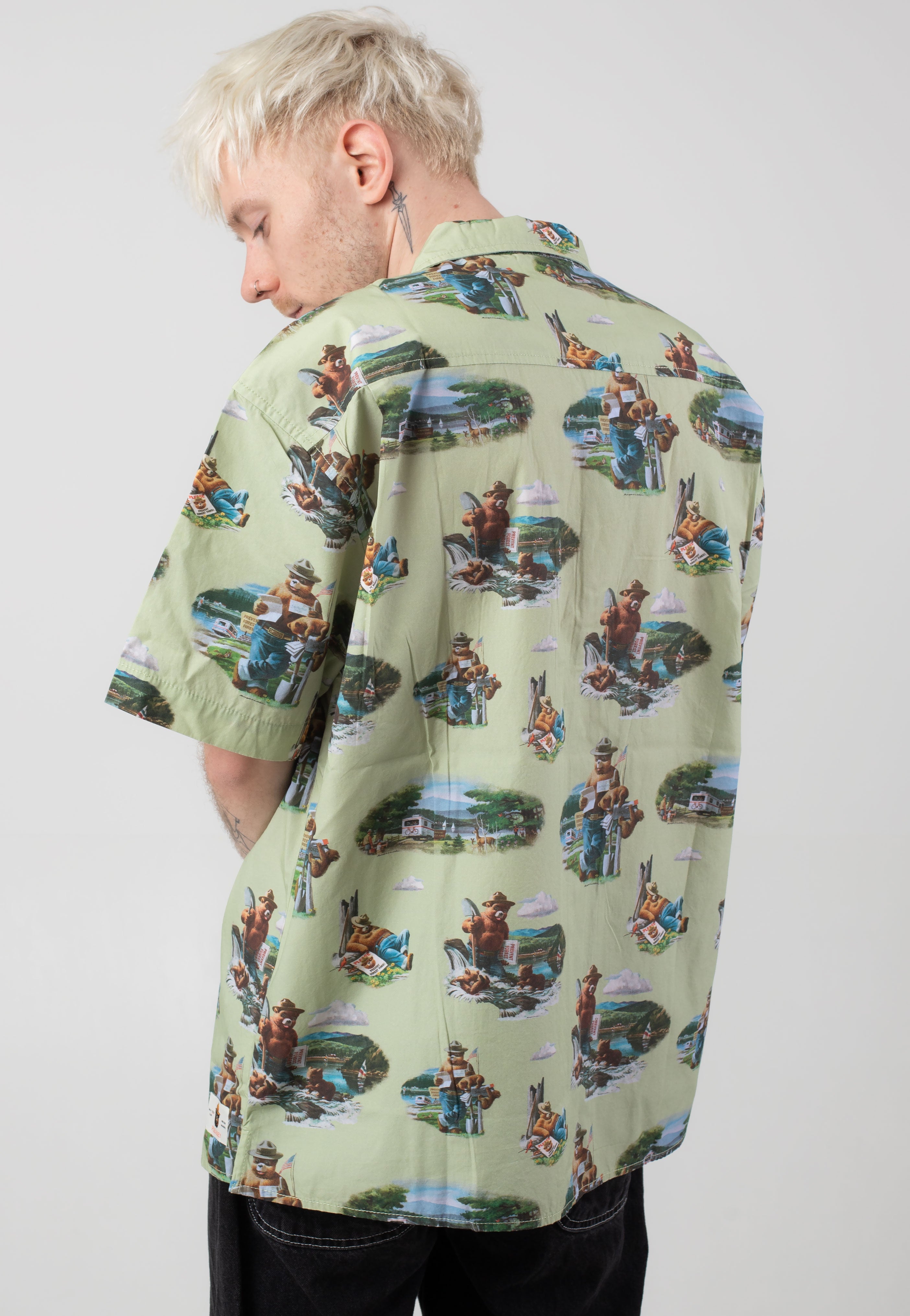 Element x Smokey Bear -  Camp Oyster Gray - Shirt | Men-Image