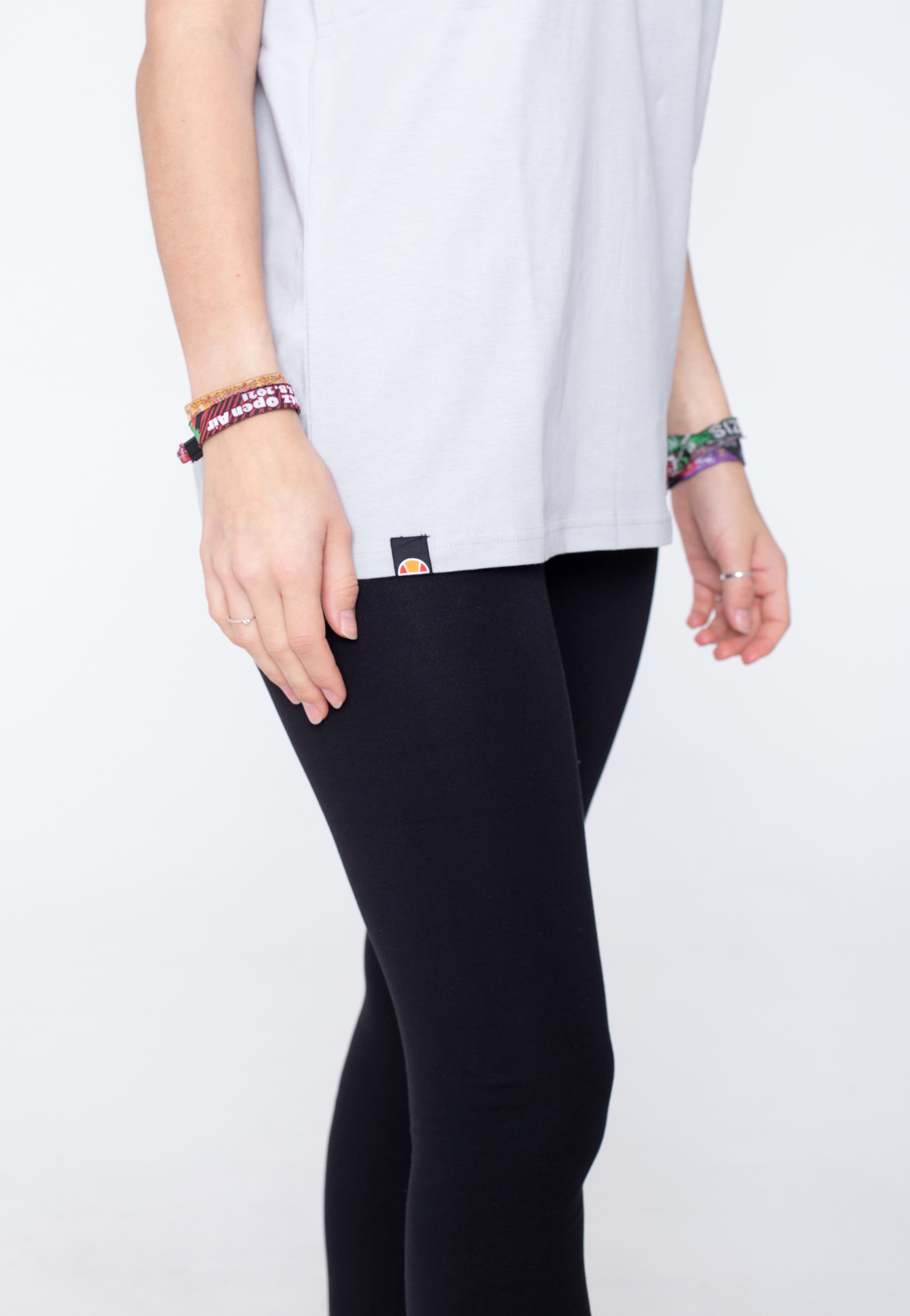 Ellesse - Labda Oversized Light Grey - T-Shirt | Women-Image