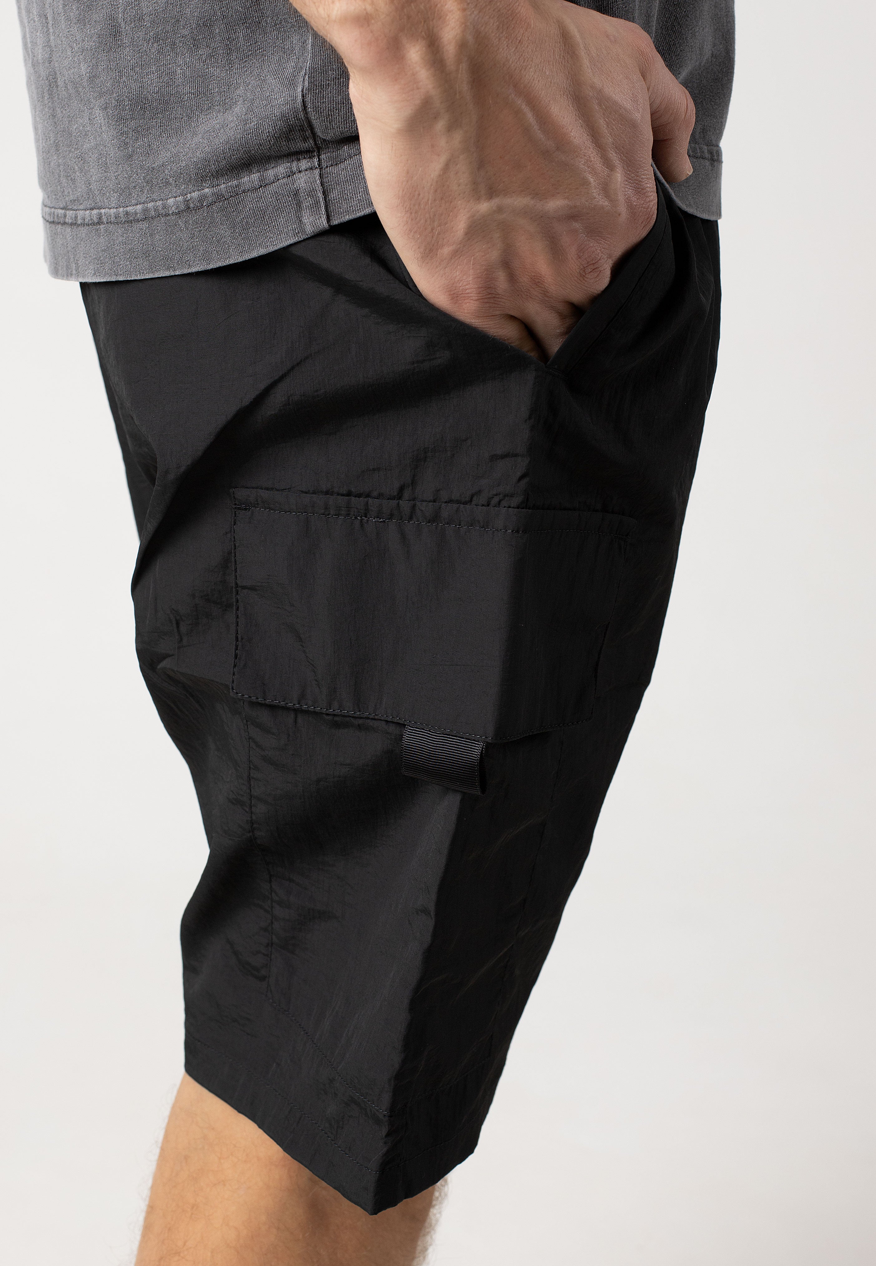Ellesse - Yulio Cargo Washed Black - Shorts | Men-Image