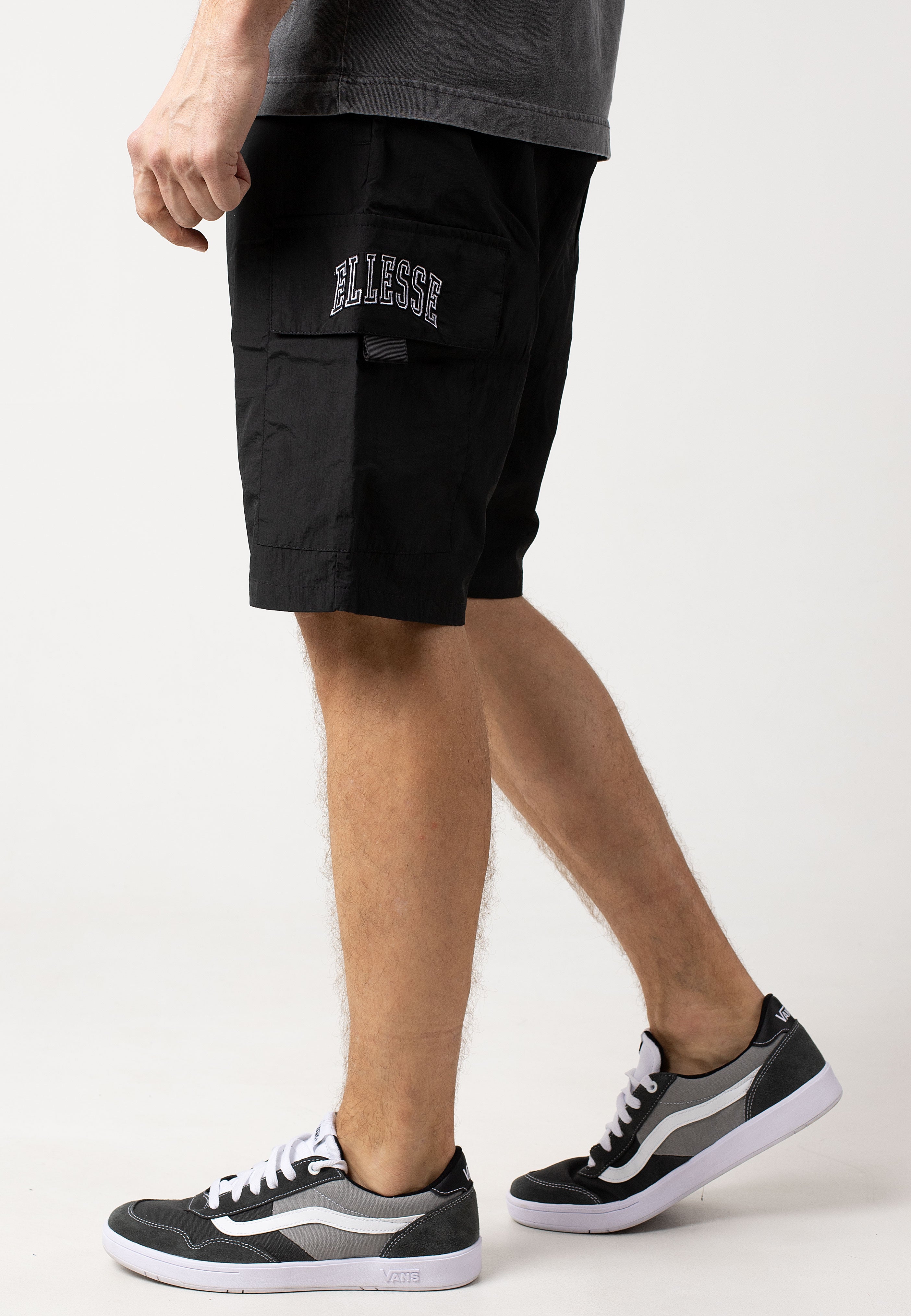 Ellesse - Yulio Cargo Washed Black - Shorts | Men-Image