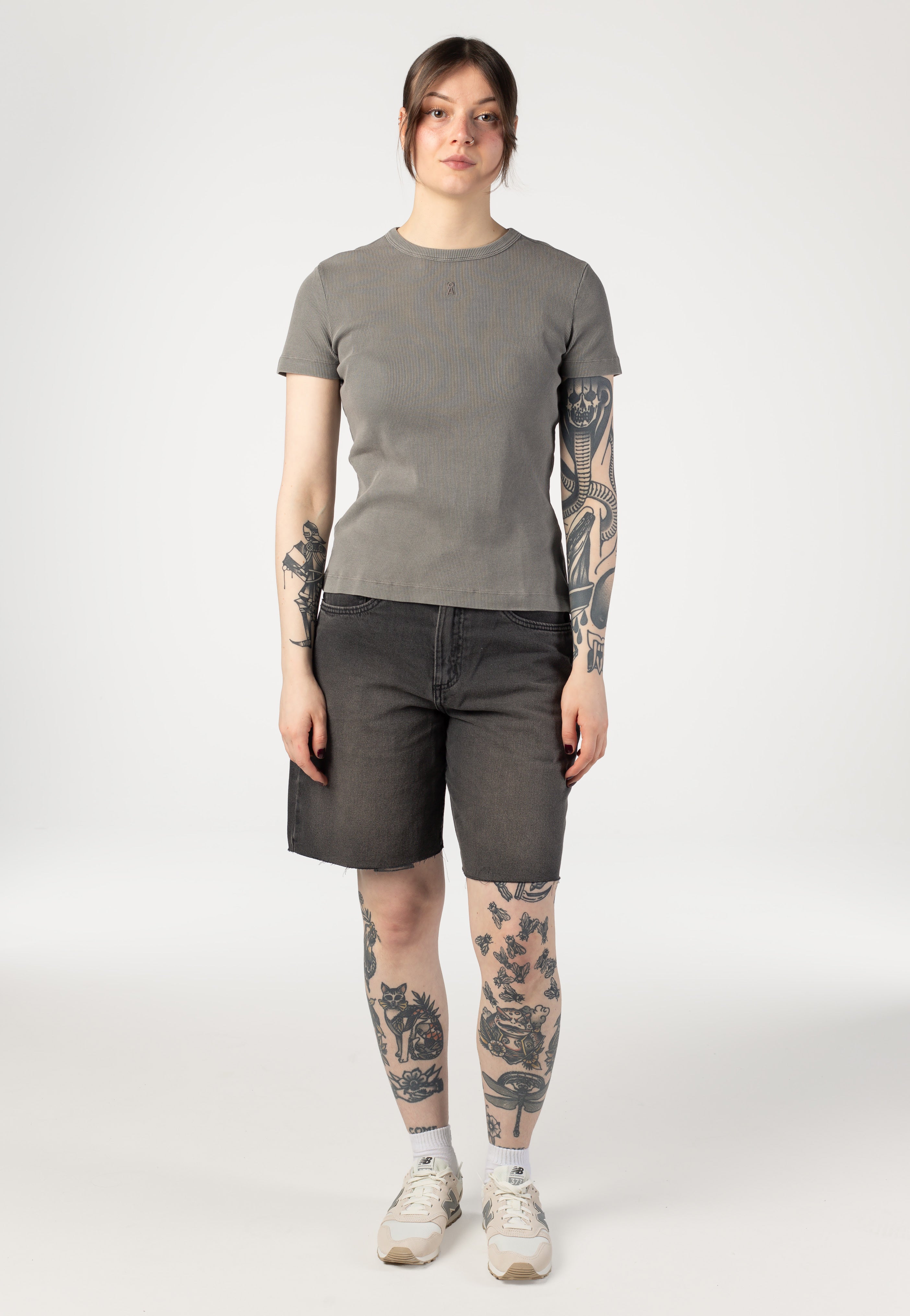 Vans - Sirelle Cut-Off Washed Black - Shorts | Women-Image