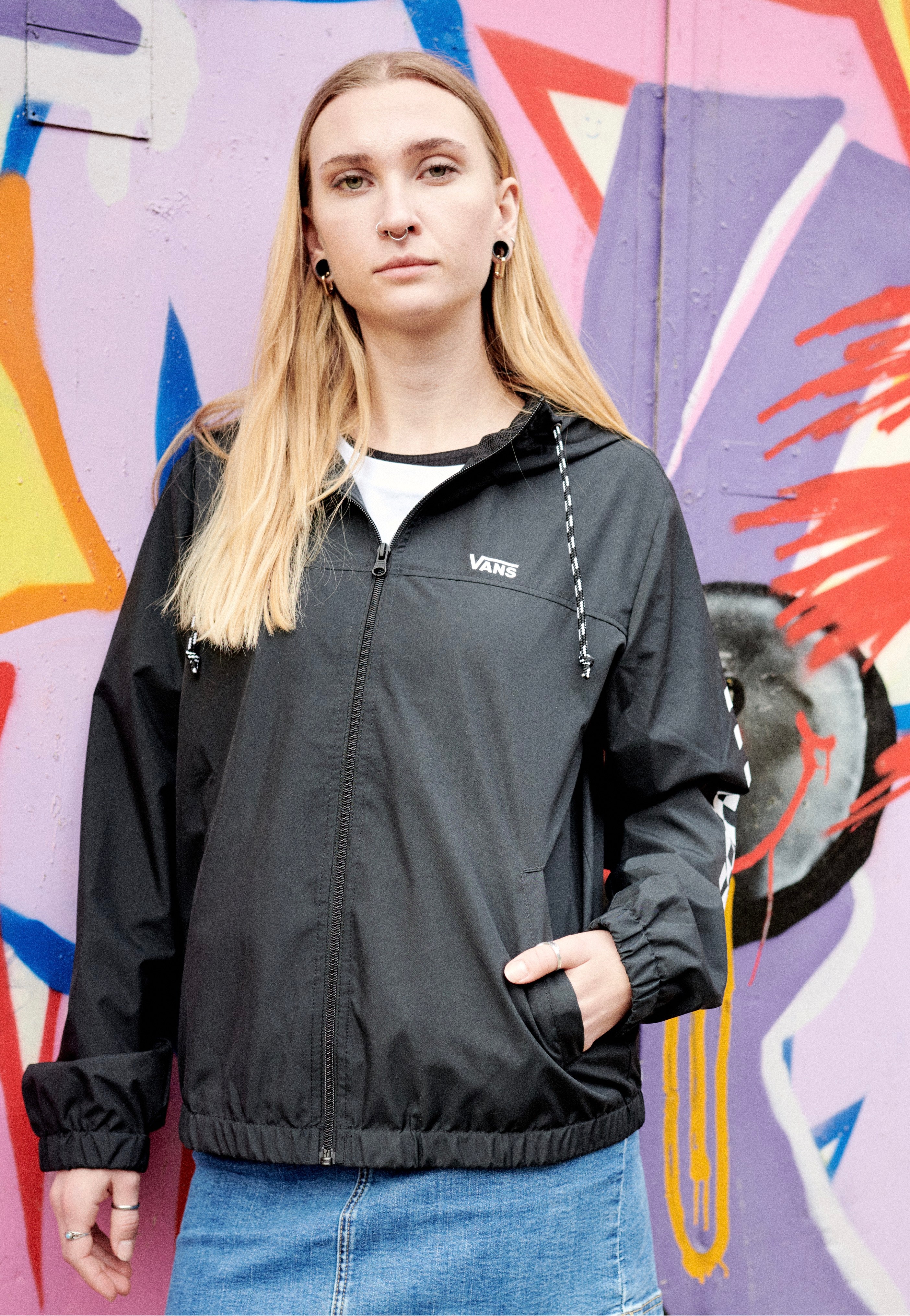 Vans - Kastle Check Me Black - Jacket | Women-Image