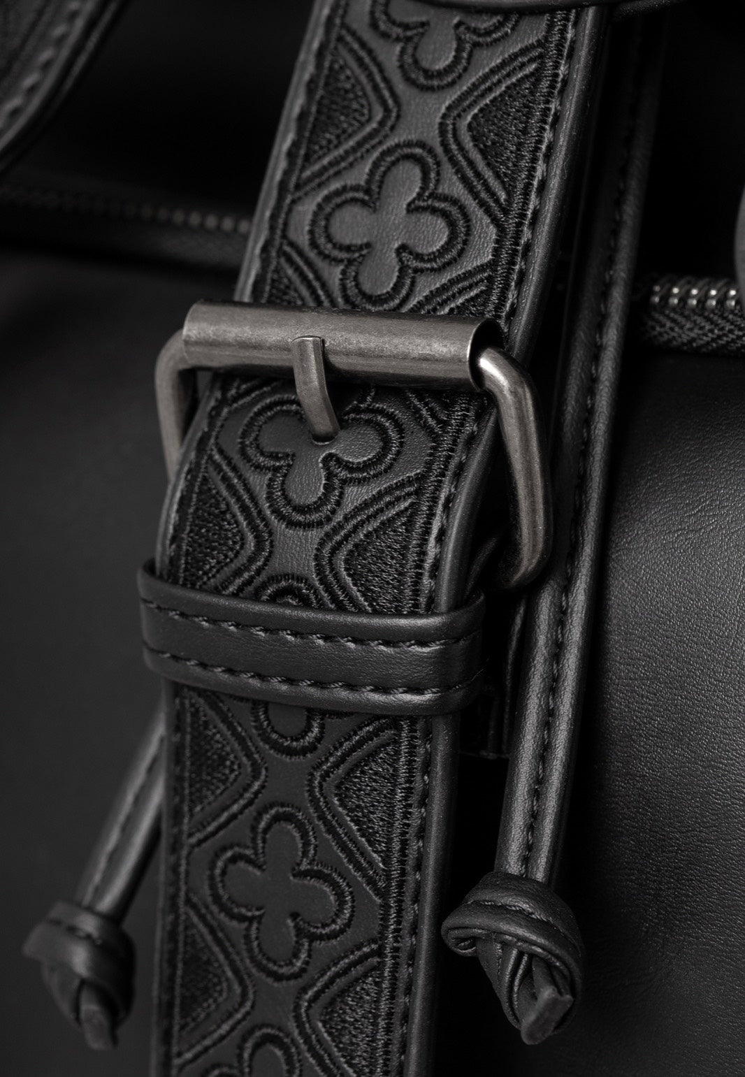 Restyle - Cathedral Snake - Backpack | Neutral-Image