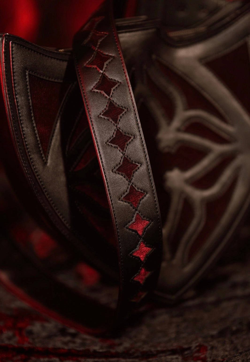 Restyle - Claretia Black - Bag | Neutral-Image