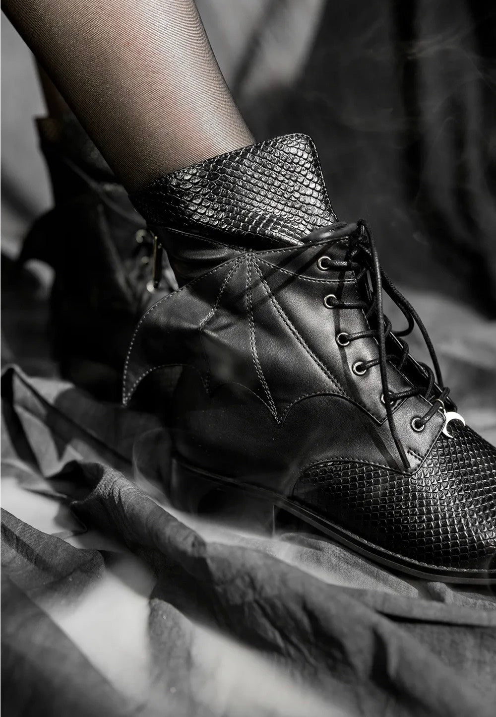 Restyle - Shadow Wing Pikes Black - Girl Shoes | Women-Image