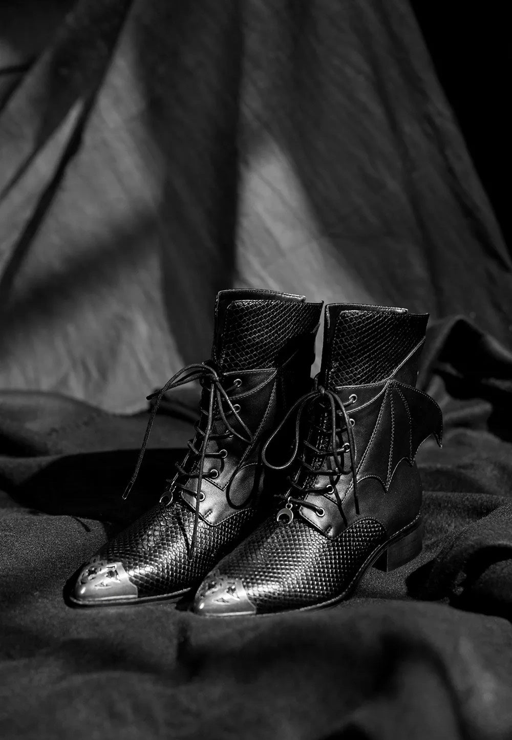 Restyle - Shadow Wing Pikes Black - Girl Shoes | Women-Image