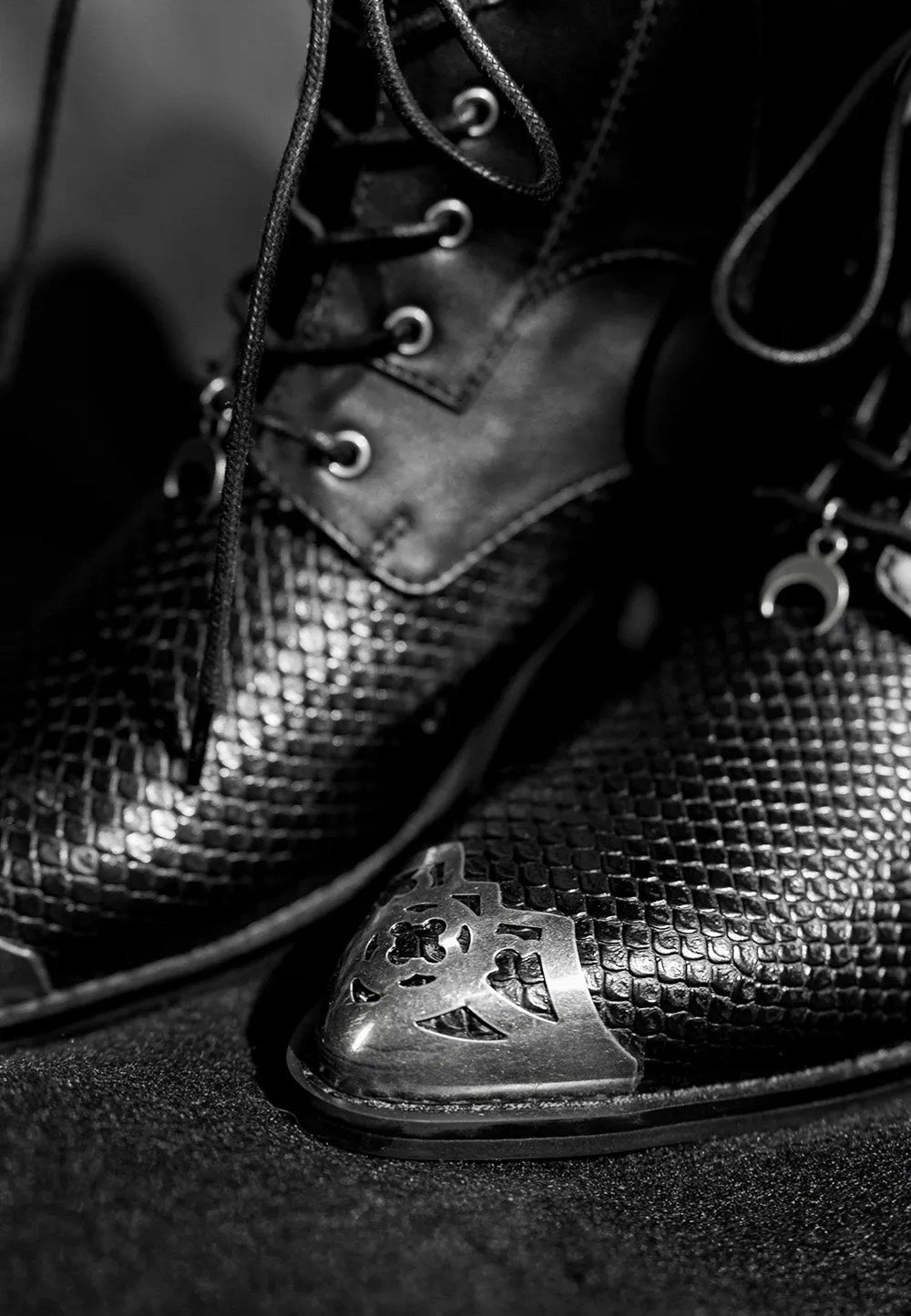 Restyle - Shadow Wing Pikes Black - Girl Shoes | Women-Image