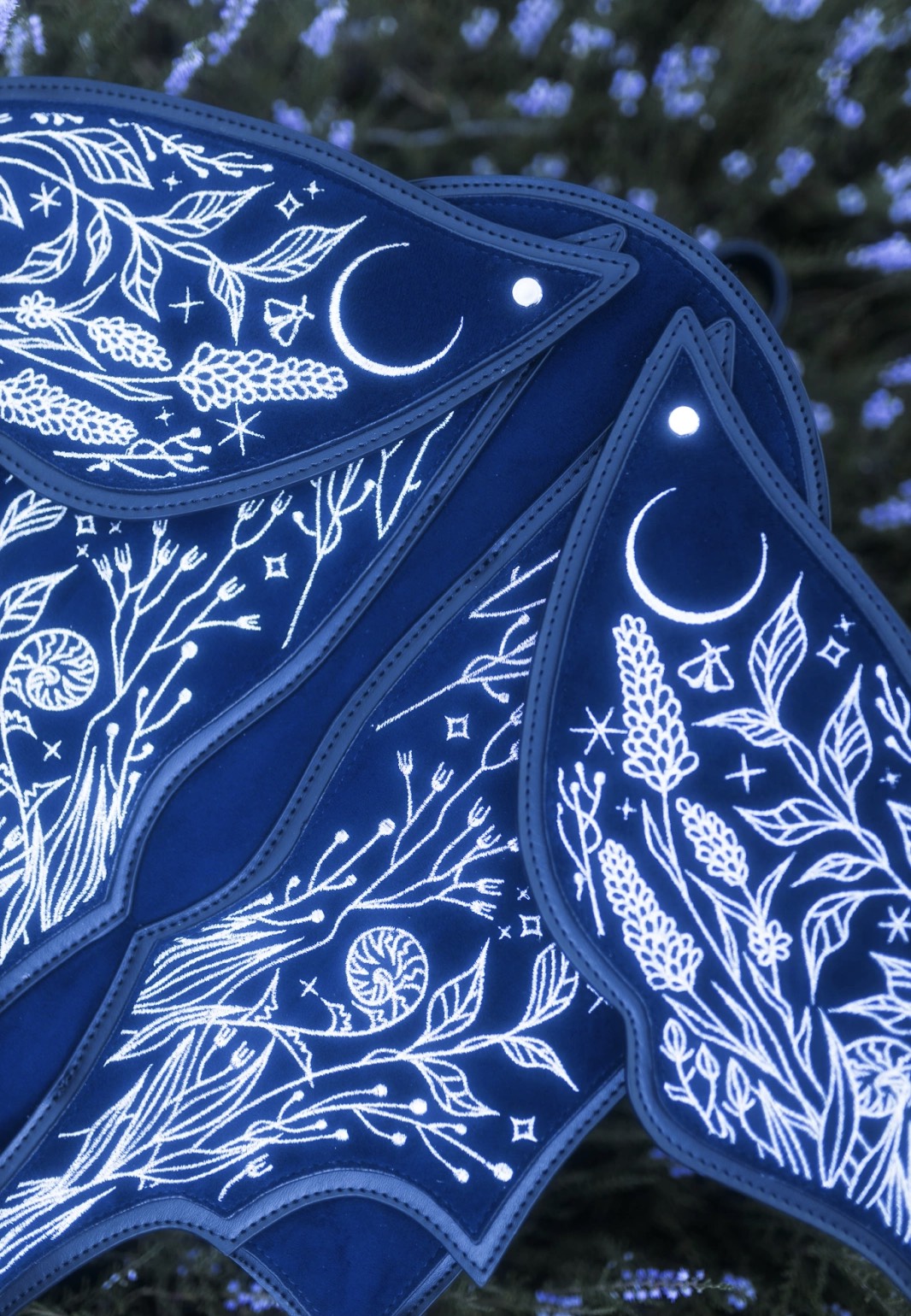 Restyle - Umbra Noctis Moth - Backpack | Neutral-Image