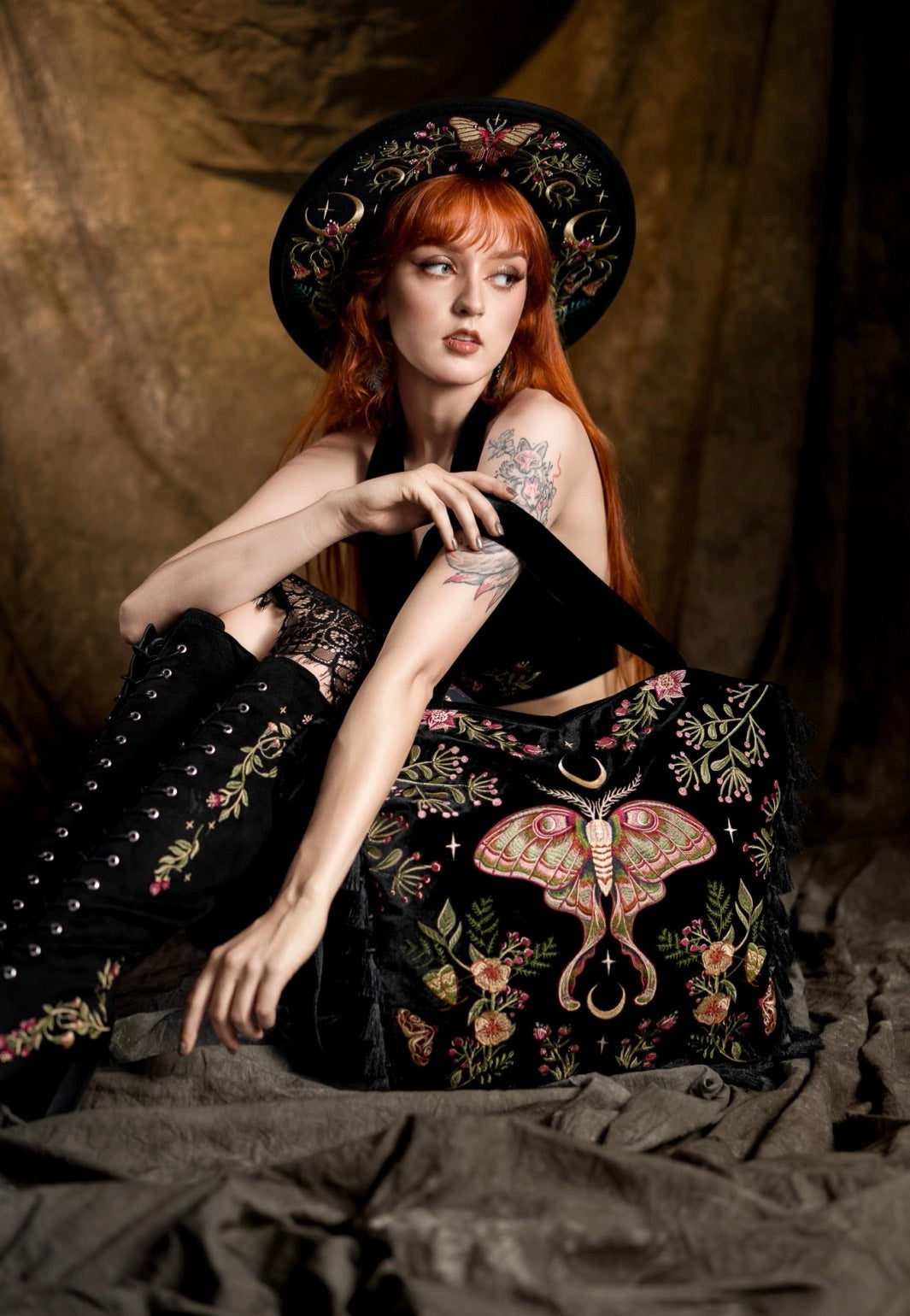 Restyle - Wilderwood Velvet Black - Bag | Neutral-Image