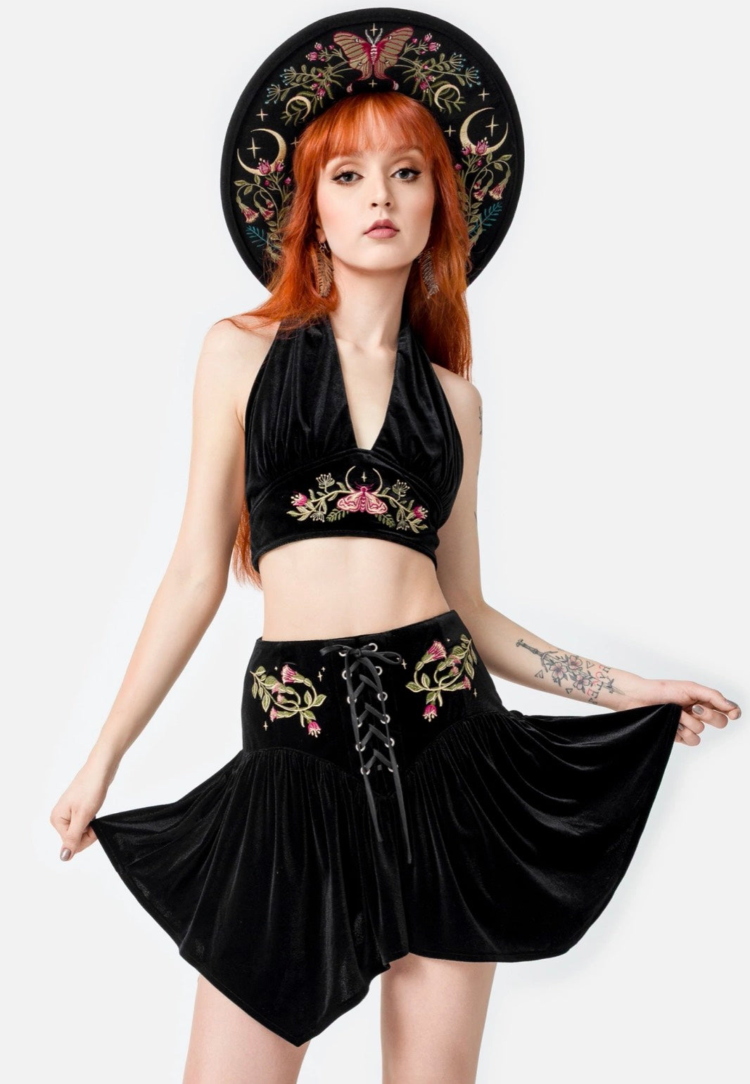 Restyle - Woodland Bloom Halterneck Black - Top | Women-Image