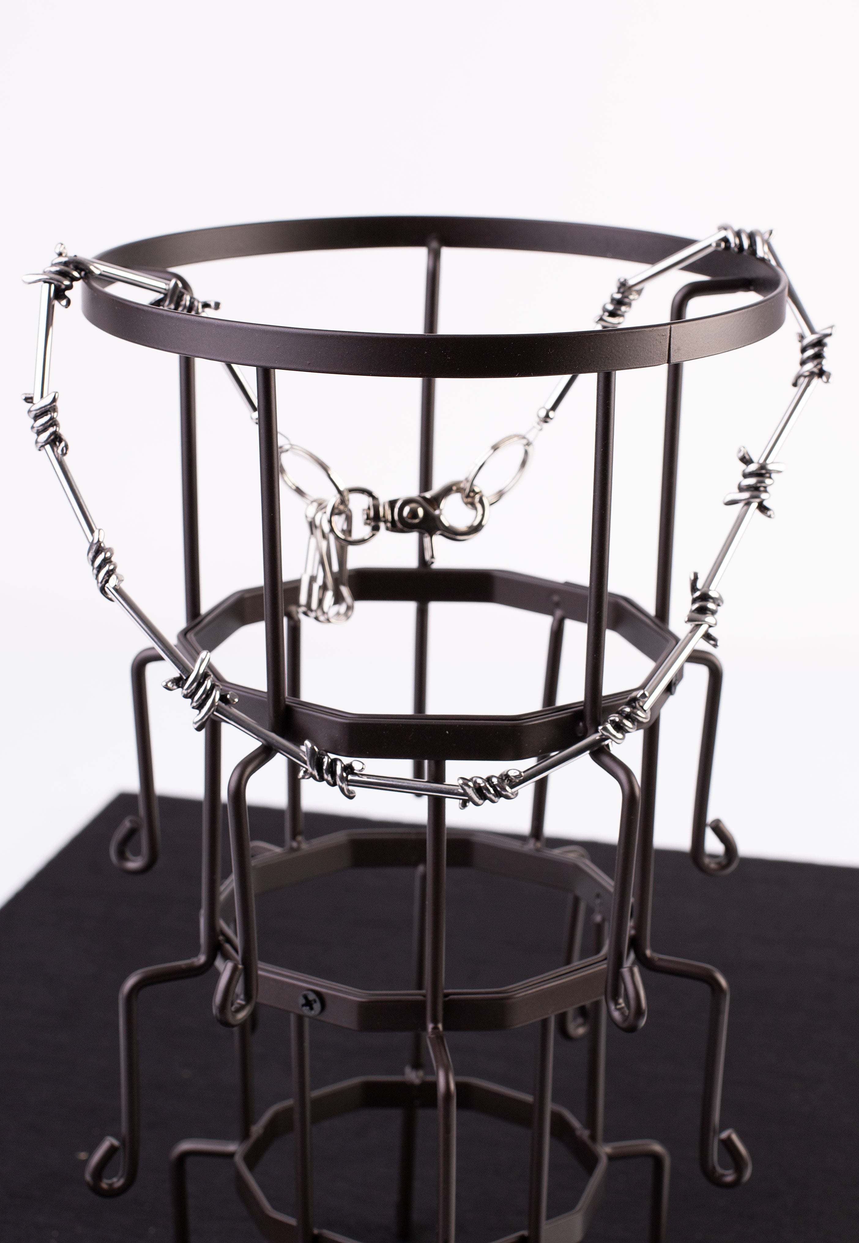 etNox - Stacheldraht - Wallet Chain | Neutral-Image