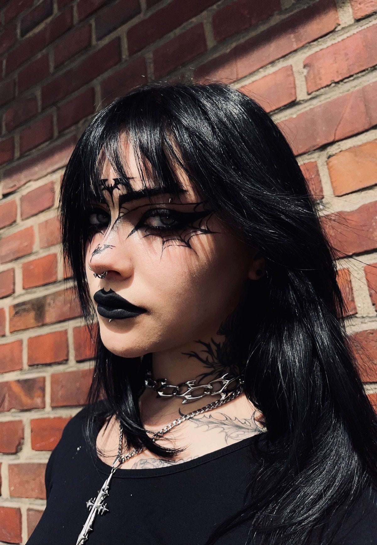 Fainz Ornament Silver Choker | Neutral-Image