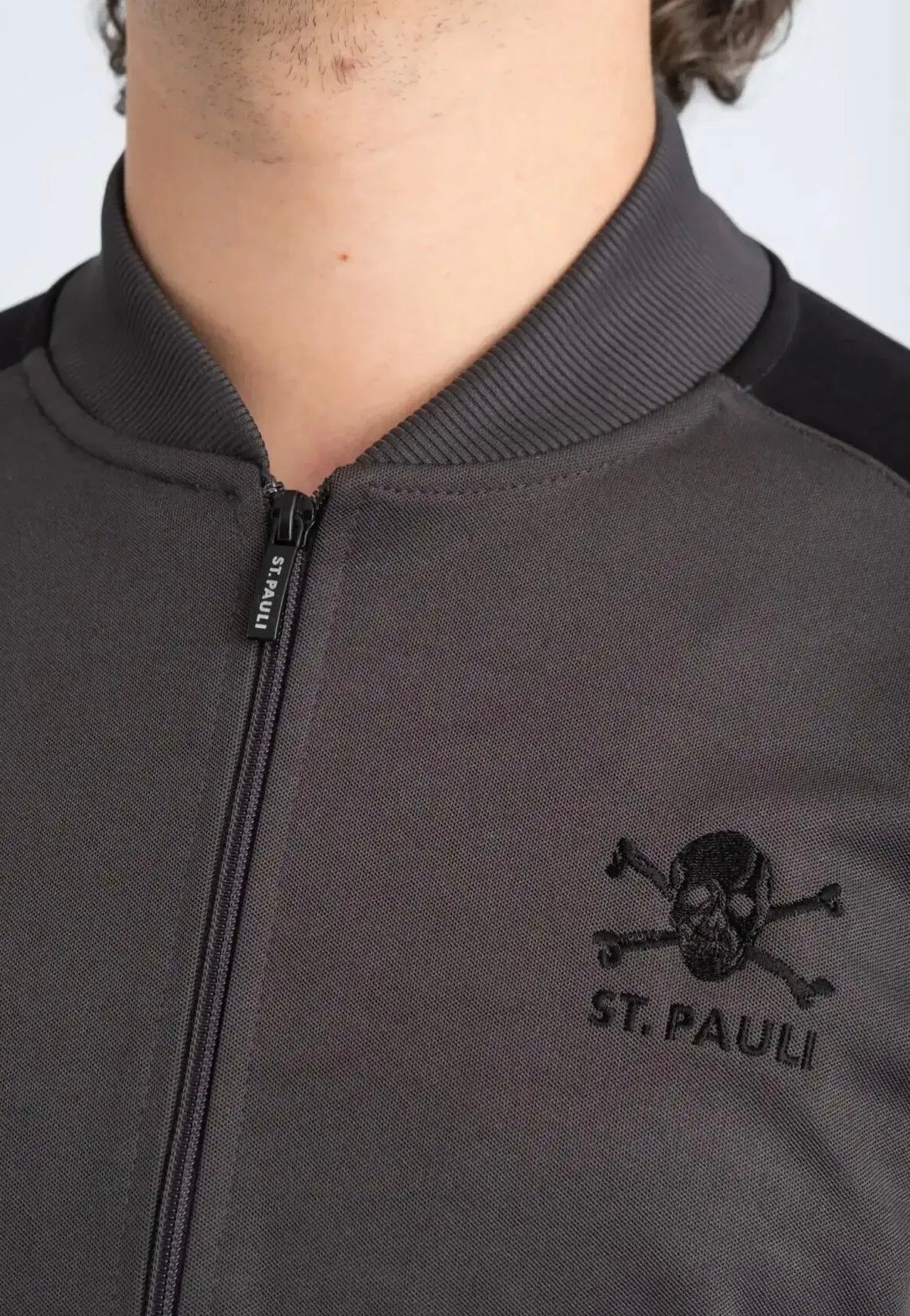 FC St. Pauli - Classic Anthra-Schwarz - Track Jacket | Neutral-Image