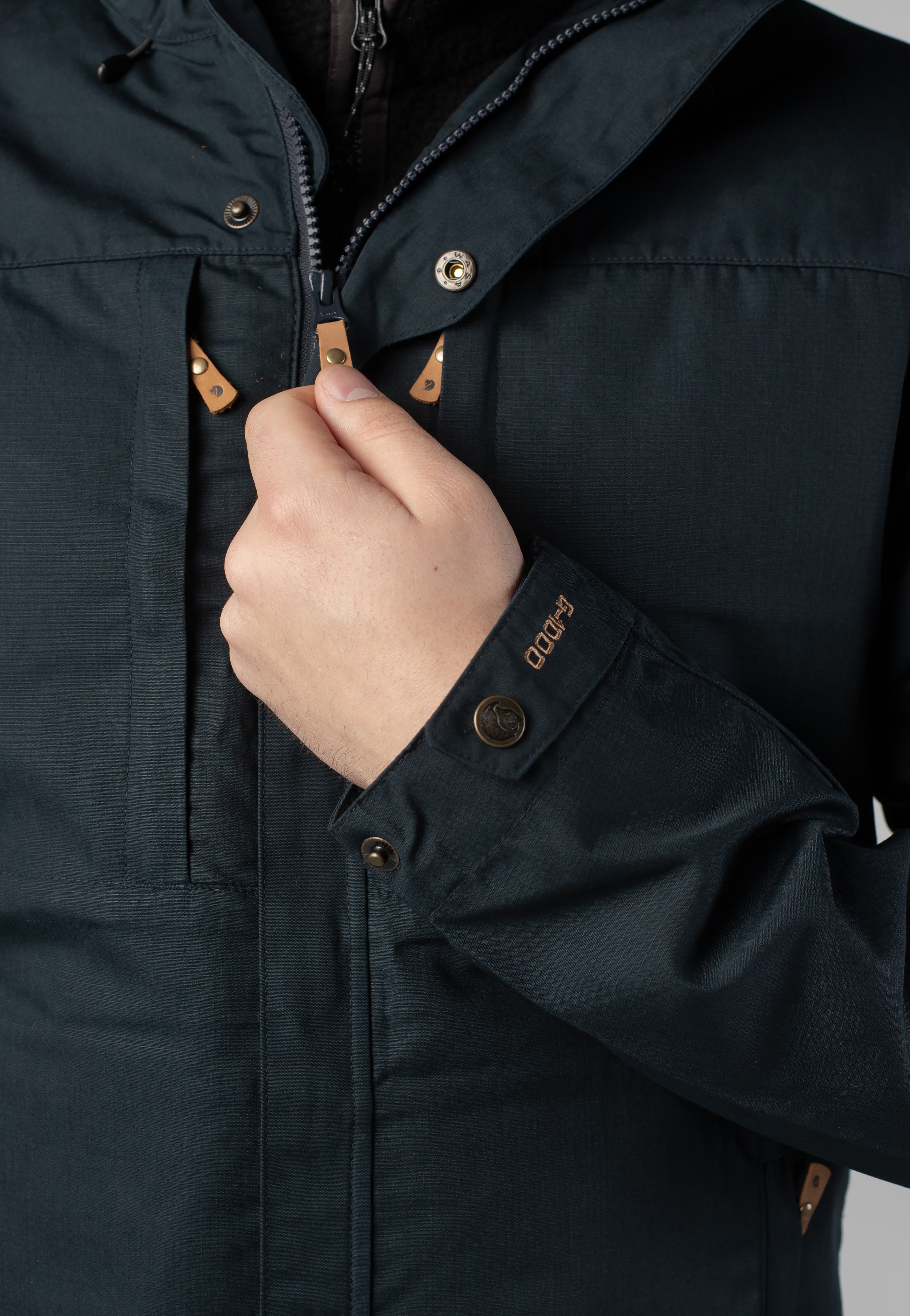 Fjällräven - Skogsö Dark Navy - Windbreaker | Men-Image