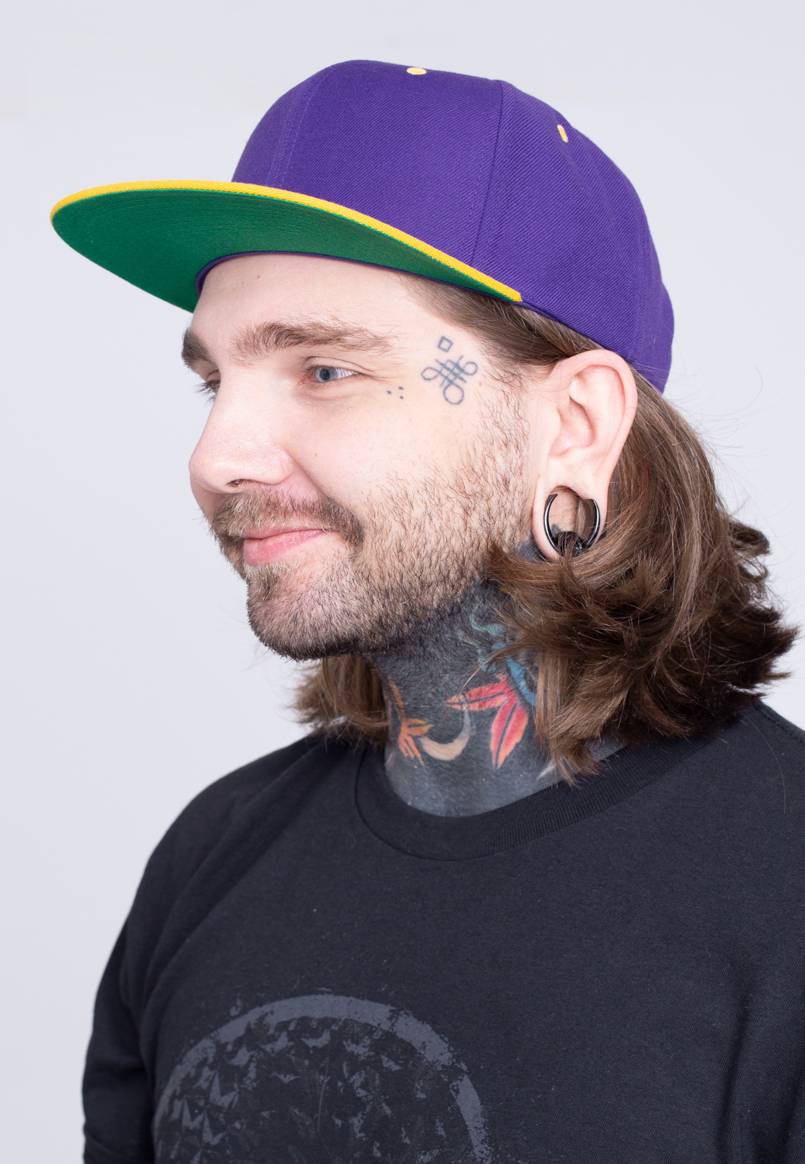 Flexfit - Classic 2 Tone Pur/Gold - Cap | Neutral-Image