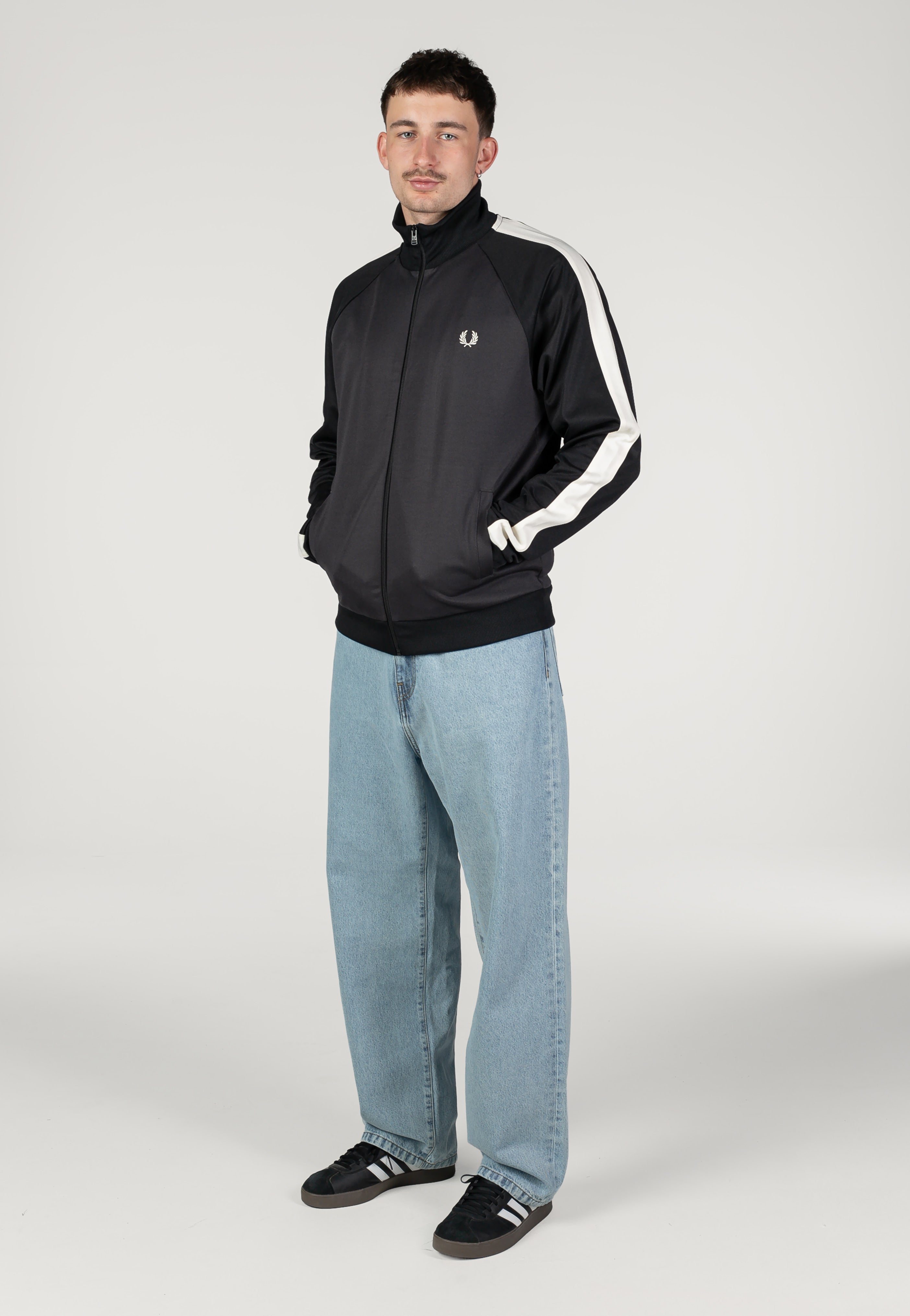 Fred Perry - Contrast Sleeve Anchor Grey - Track Jacket | Men-Image