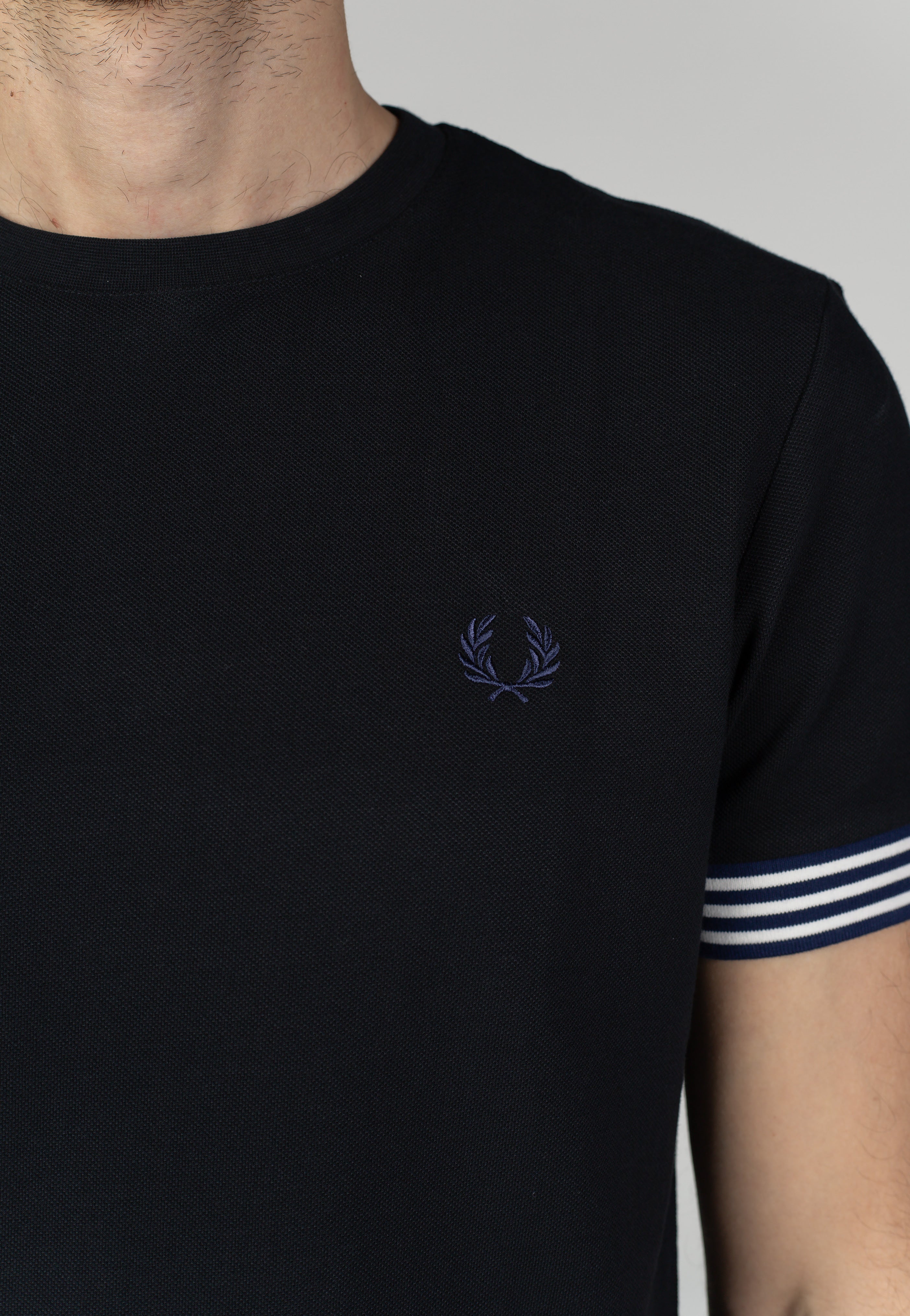 Fred Perry - Striped Cuff Black - T-Shirt | Men-Image