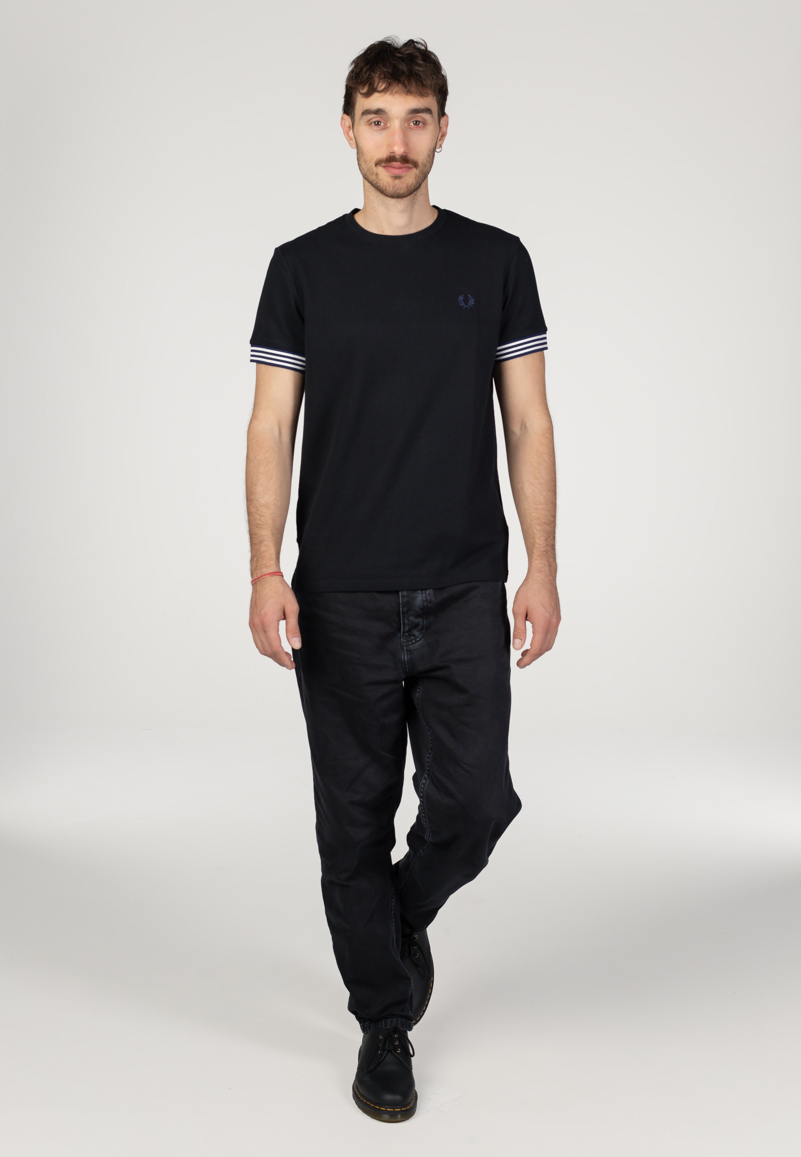 Fred Perry - Striped Cuff Black - T-Shirt | Men-Image