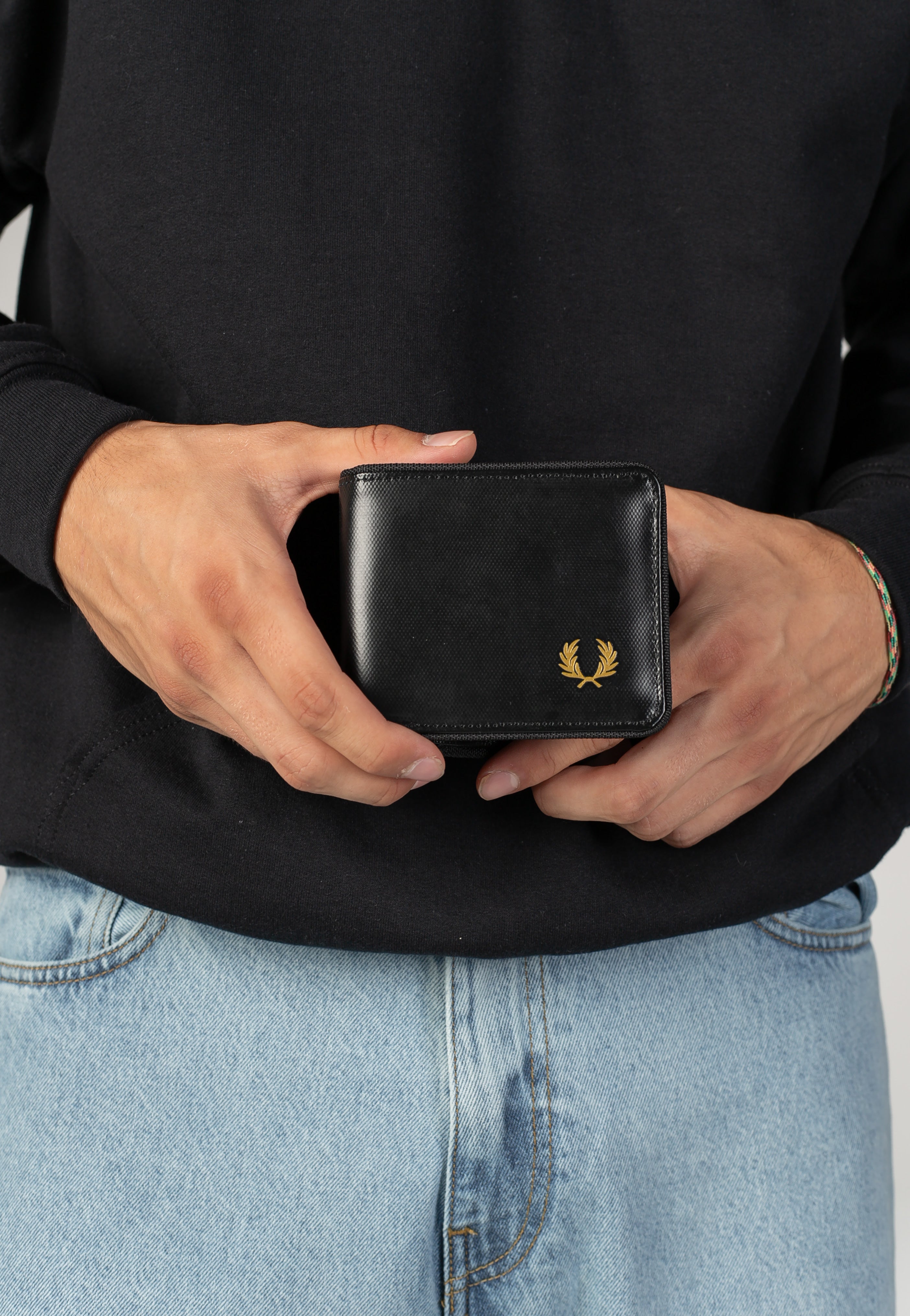 Fred Perry - Tonal Coated Polyester Billfold Black/Gold - Wallet | Men-Image