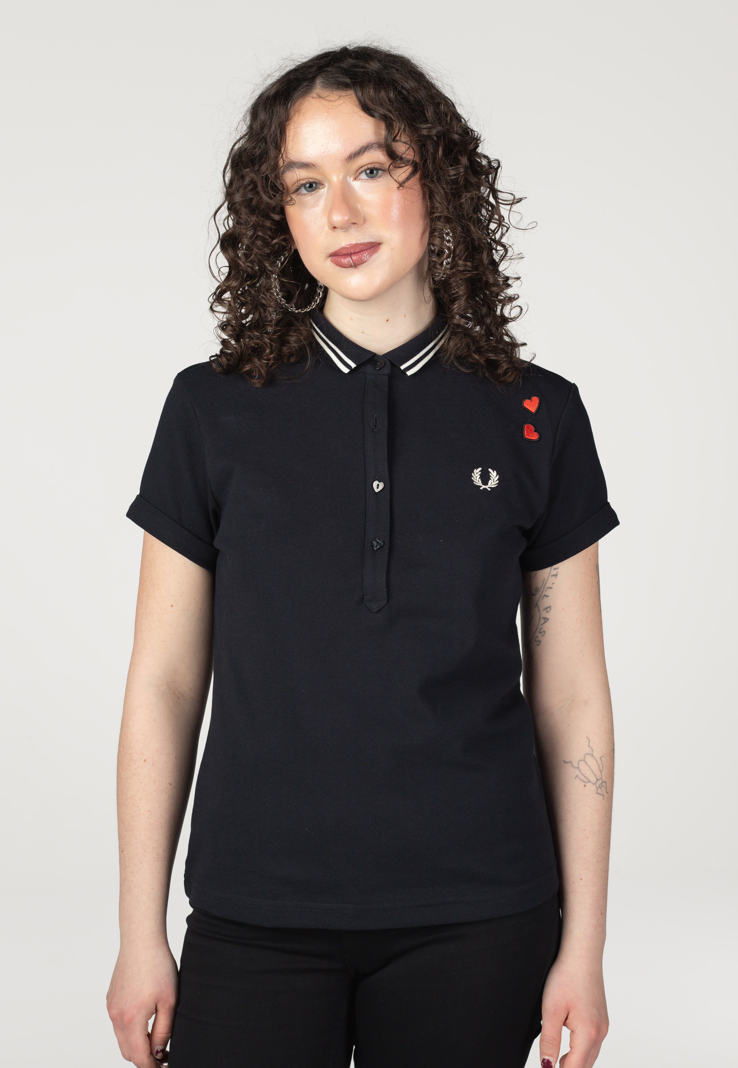 Fred Perry x Amy Winehouse - Tipped Black - Polo | Women-Image