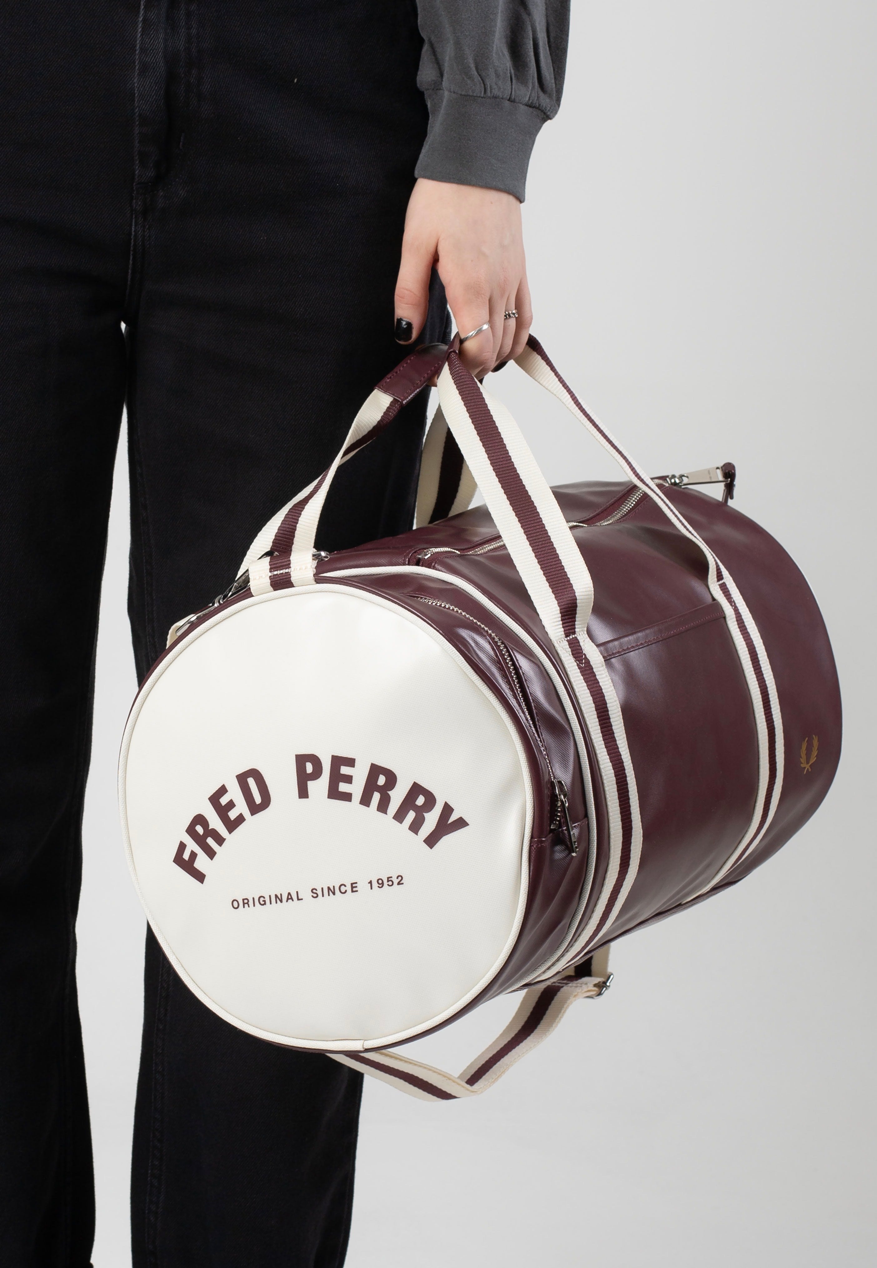 Fred Perry - Classic Barrel Oxblood/Ecru - Dufflebag | Neutral-Image