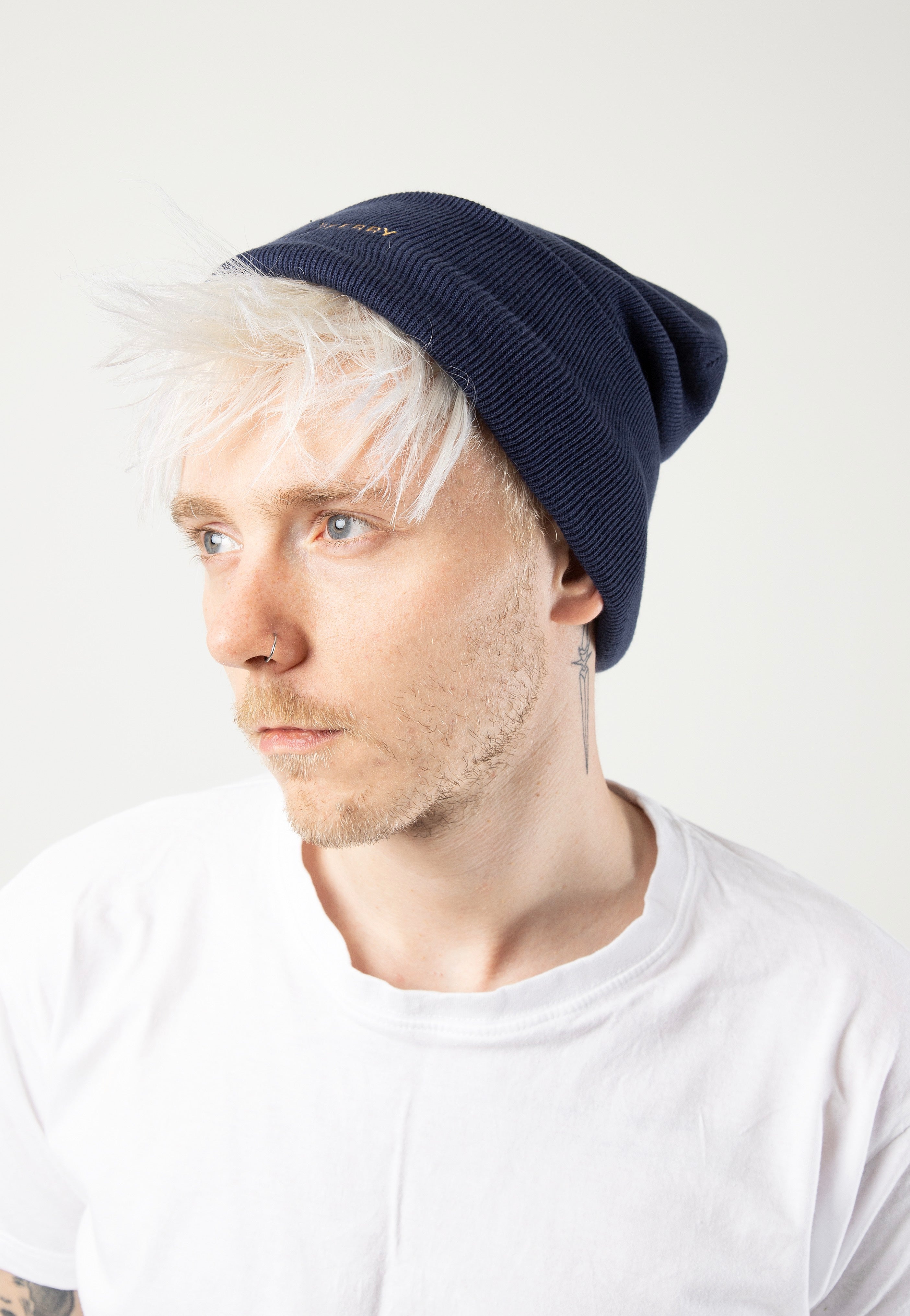 Fred Perry - Graphic French Navy/Dark Caramel - Beanie | Neutral-Image