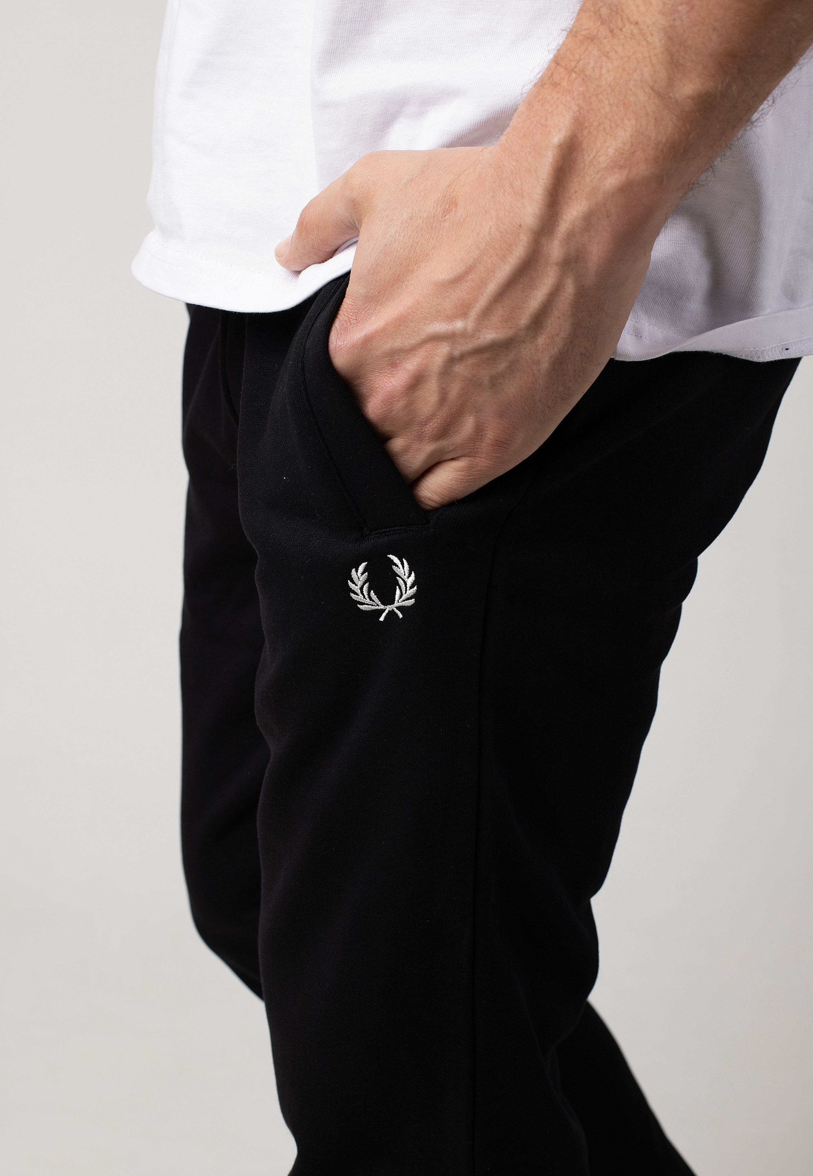 Fred Perry - Loopback Black - Sweat Pants | Men-Image