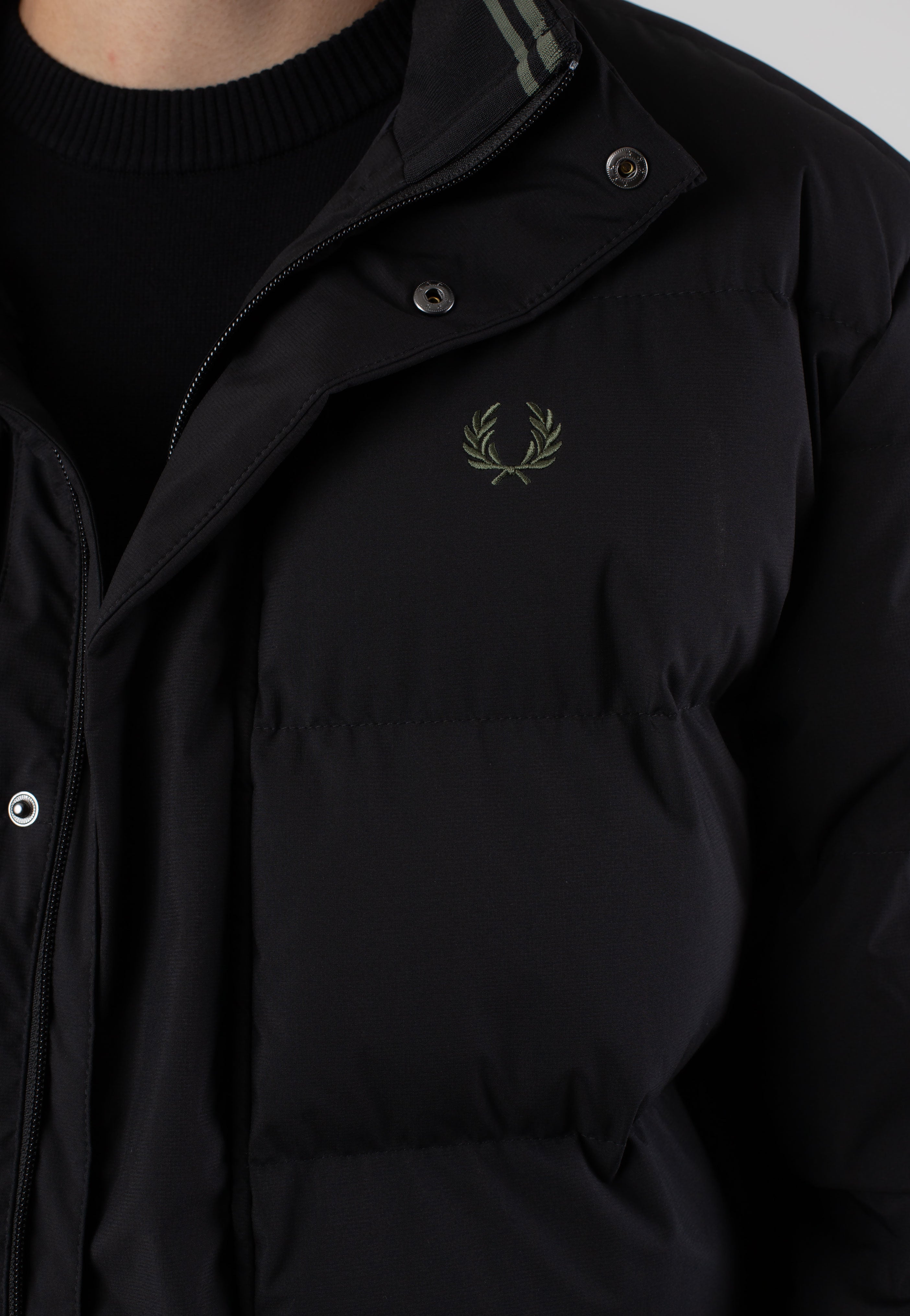 Fred Perry - Padded Pocket Detail Black - Jacket | Men-Image