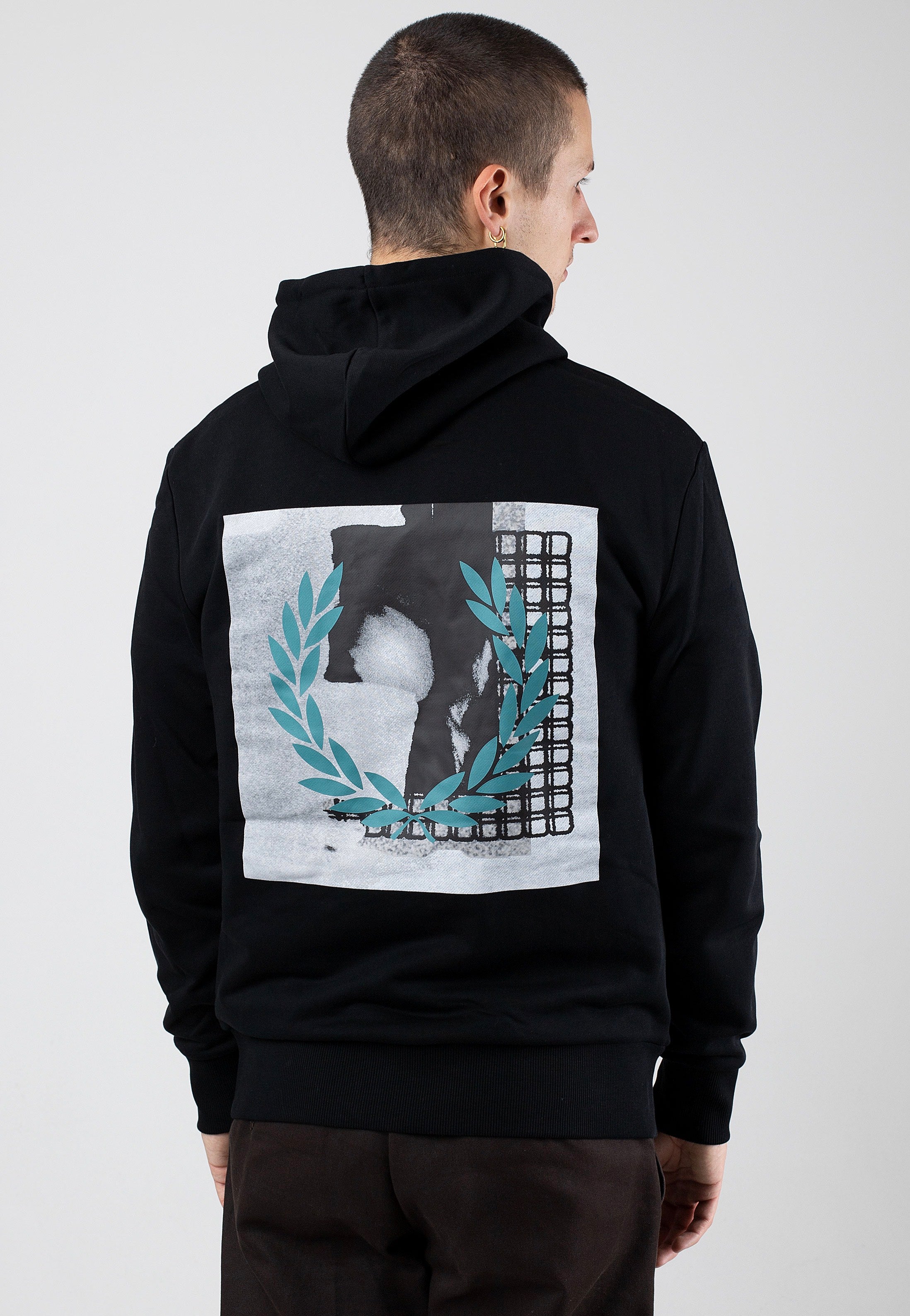 Fred Perry - Rave Graphic Black - Hoodie | Men-Image