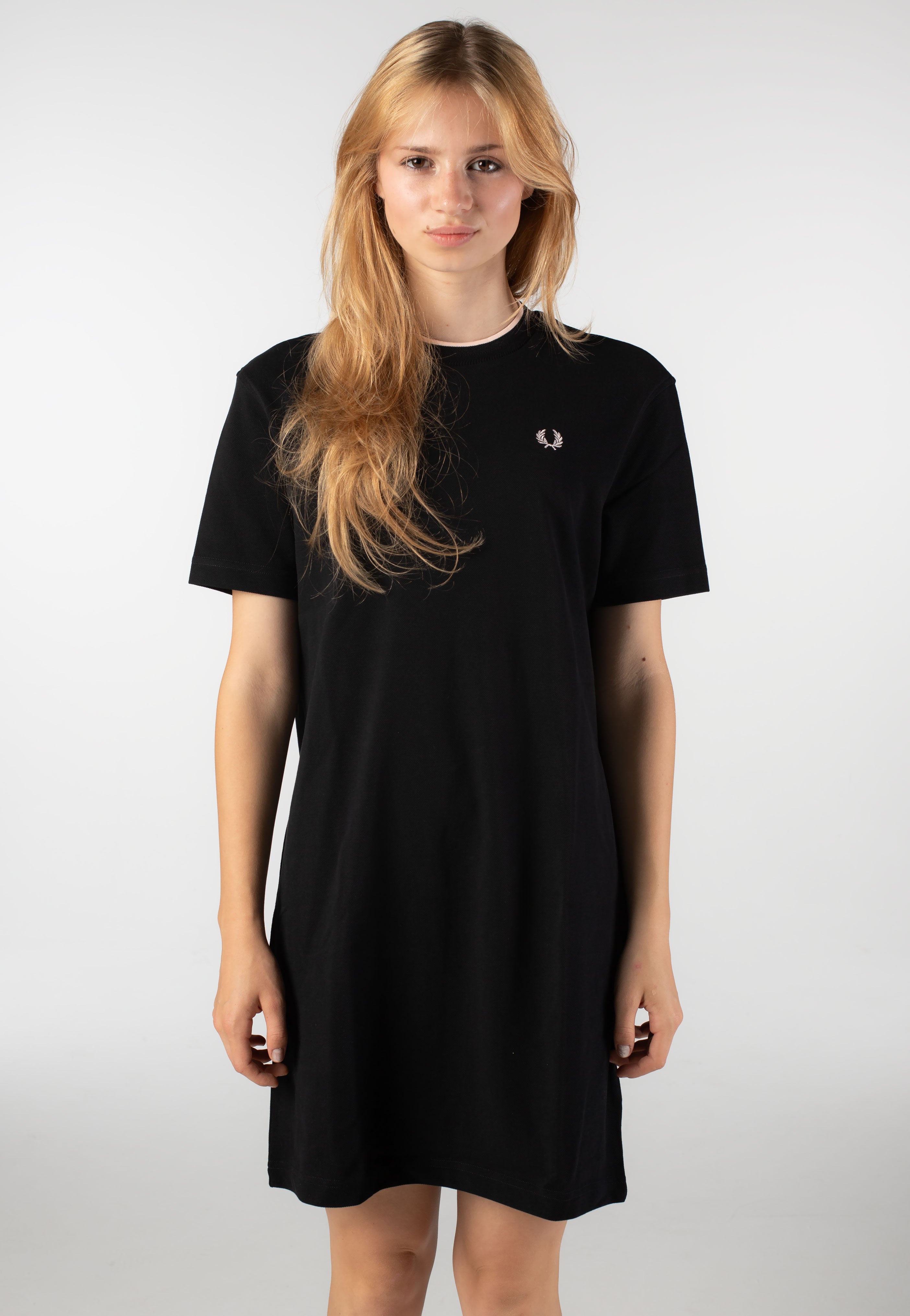 Fred Perry - Tipped Pique T-Shirt Black - Dress | Women-Image