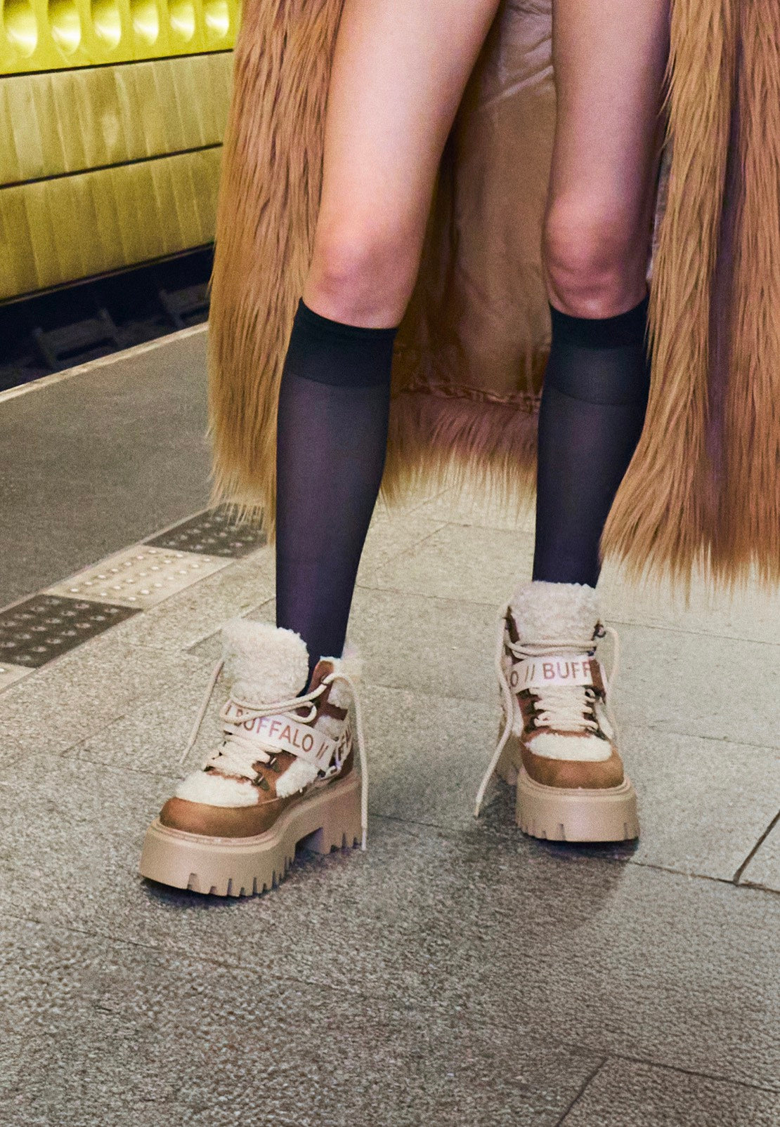 Buffalo - Aspen Com Mid Warm Vegan Beige/Black/Leo - Girl Shoes | Women-Image