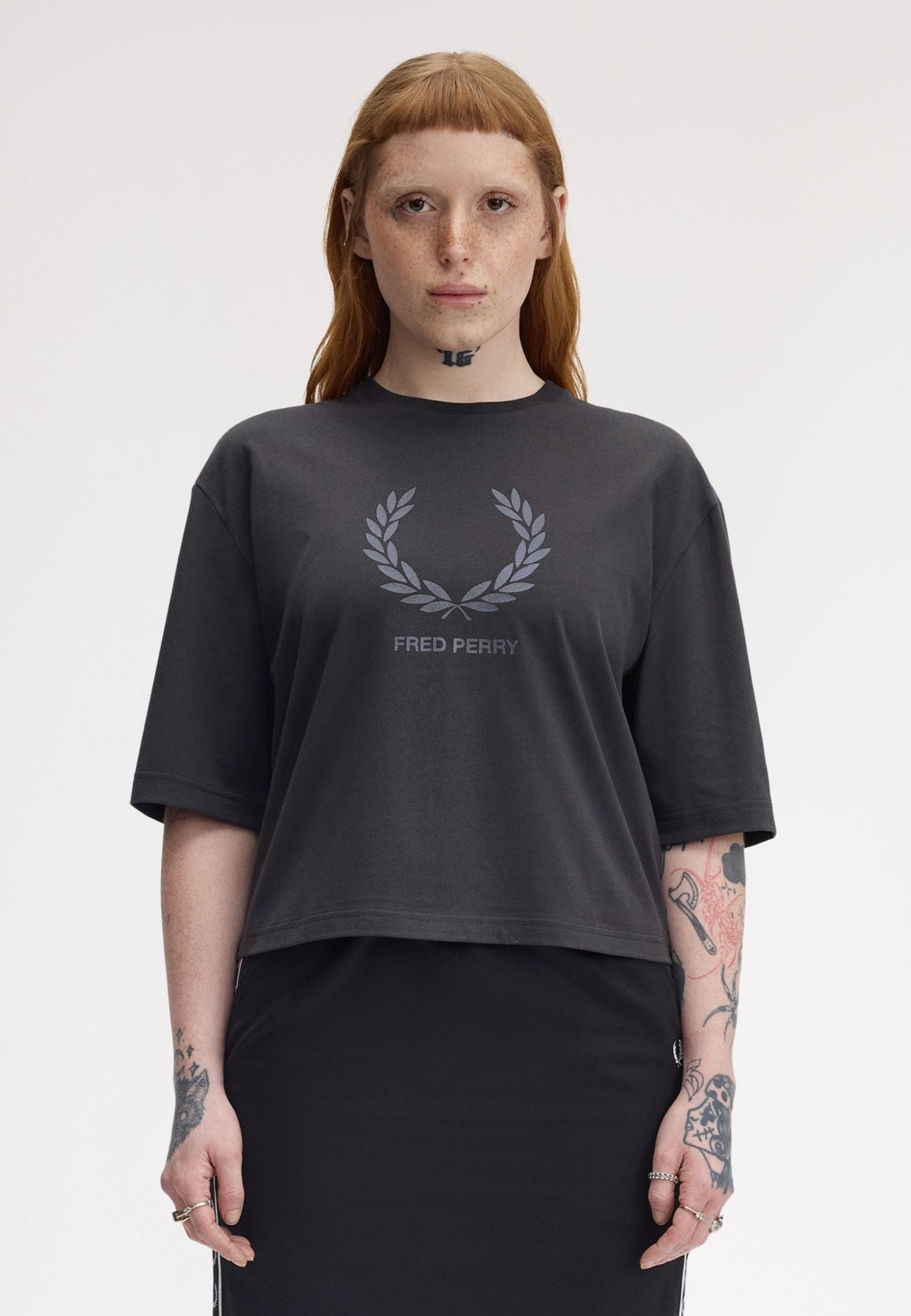 Fred Perry - Glitter Print Anchor Grey - T-Shirt | Women-Image