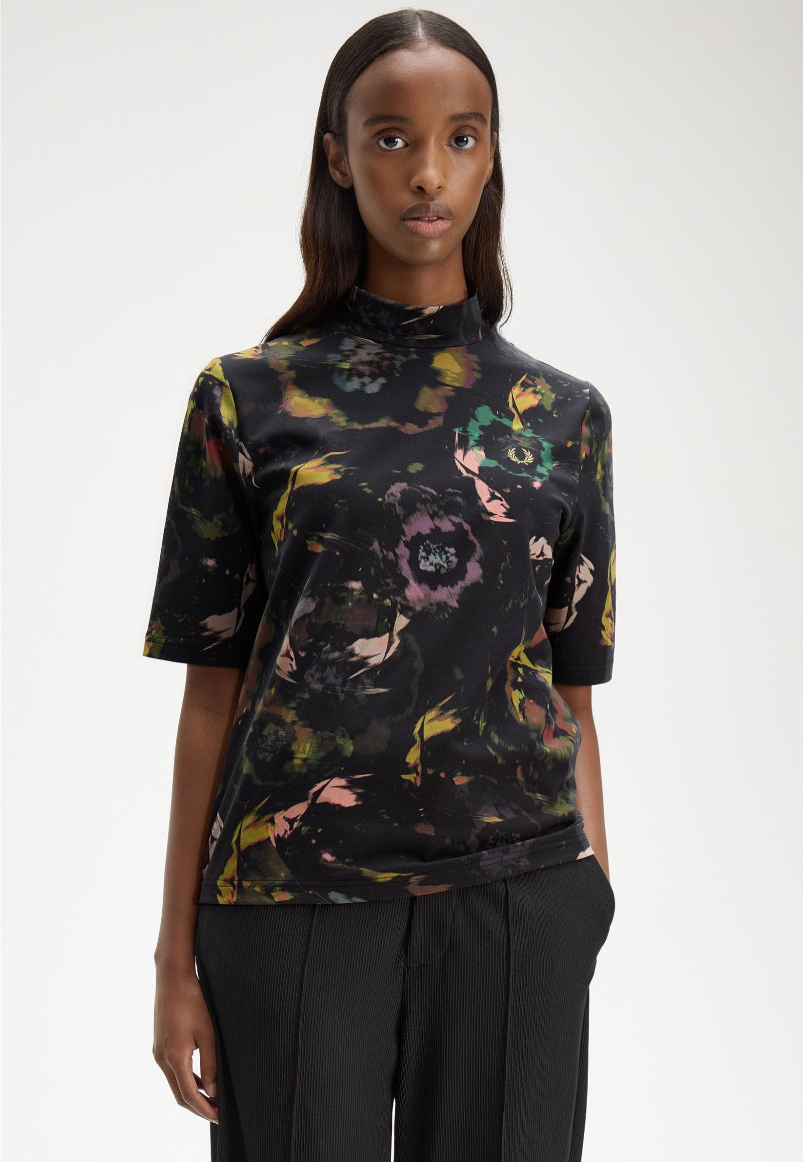 Fred Perry - Floral Print Black - T-Shirt | Women-Image