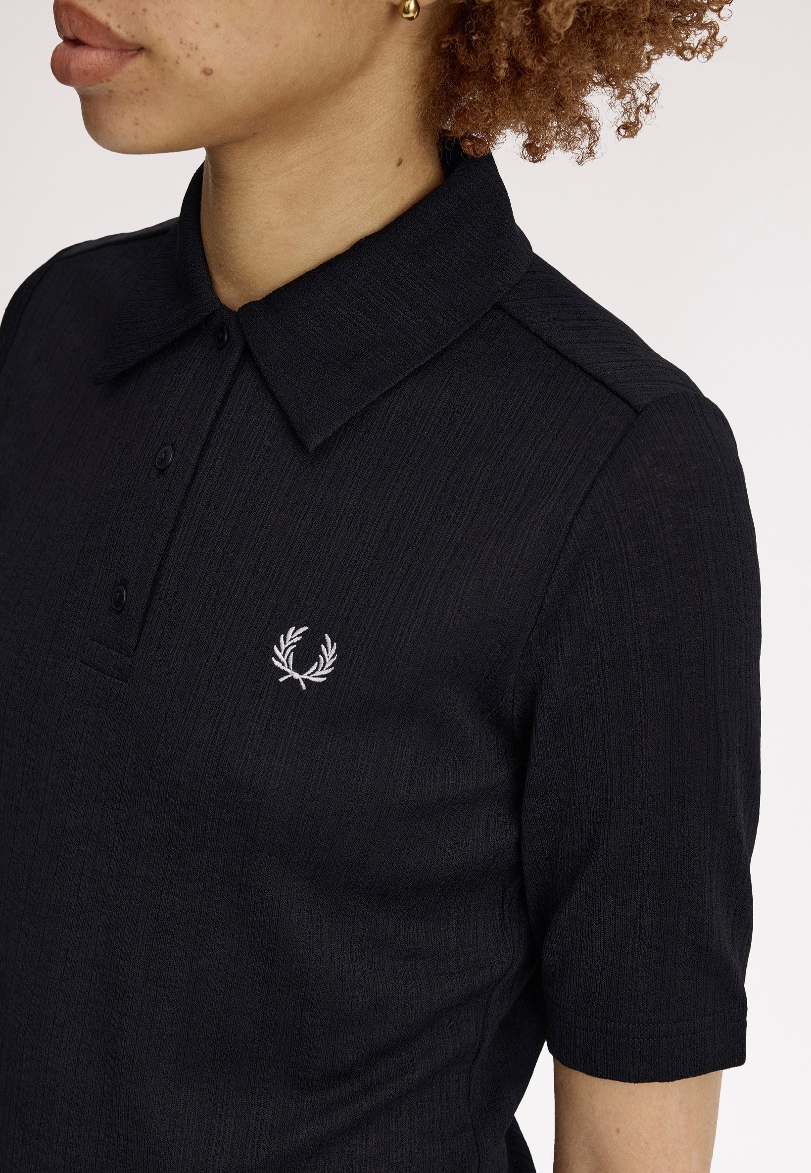 Fred Perry - Sheer Rib Black - Polo | Women-Image