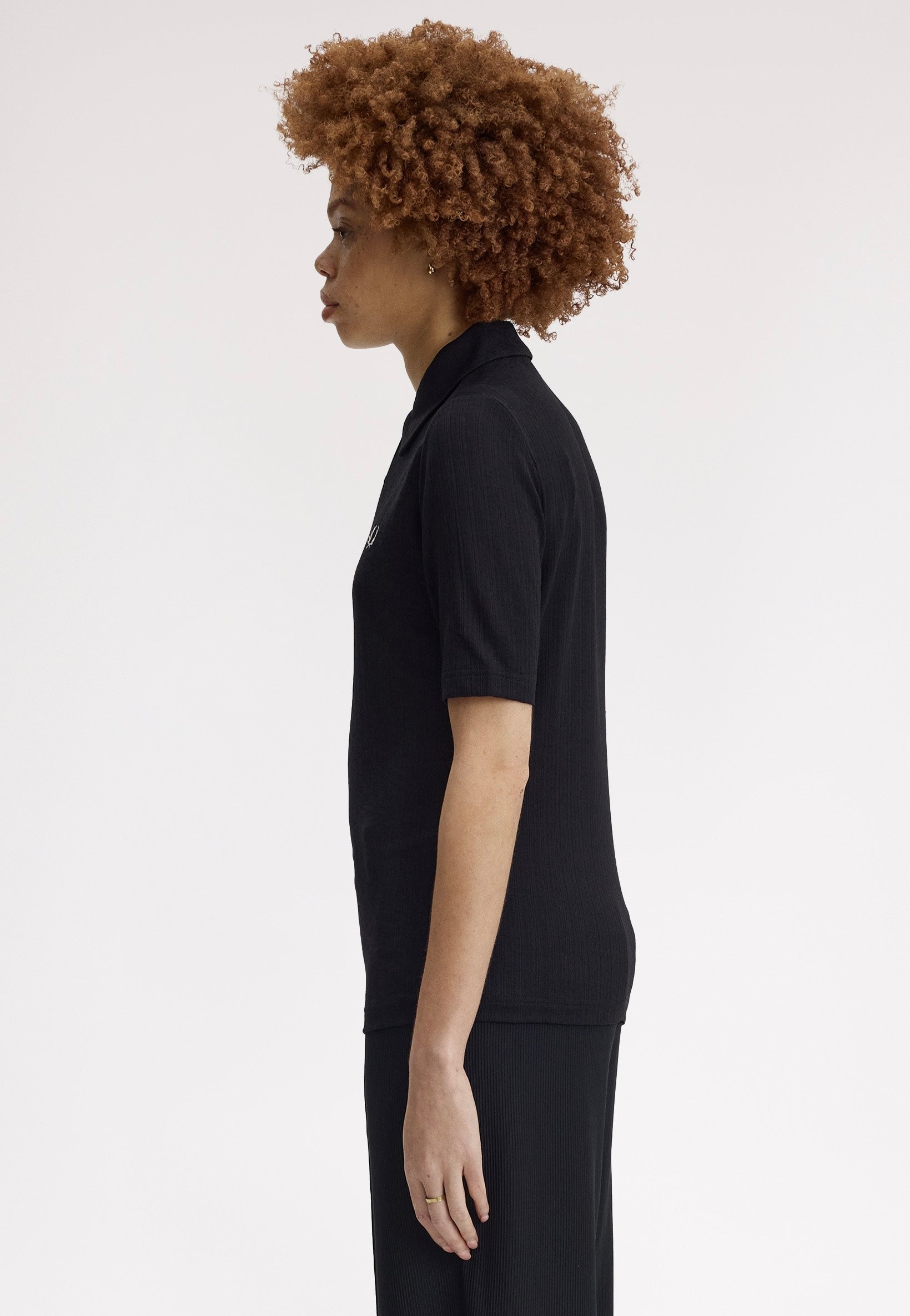Fred Perry - Sheer Rib Black - Polo | Women-Image