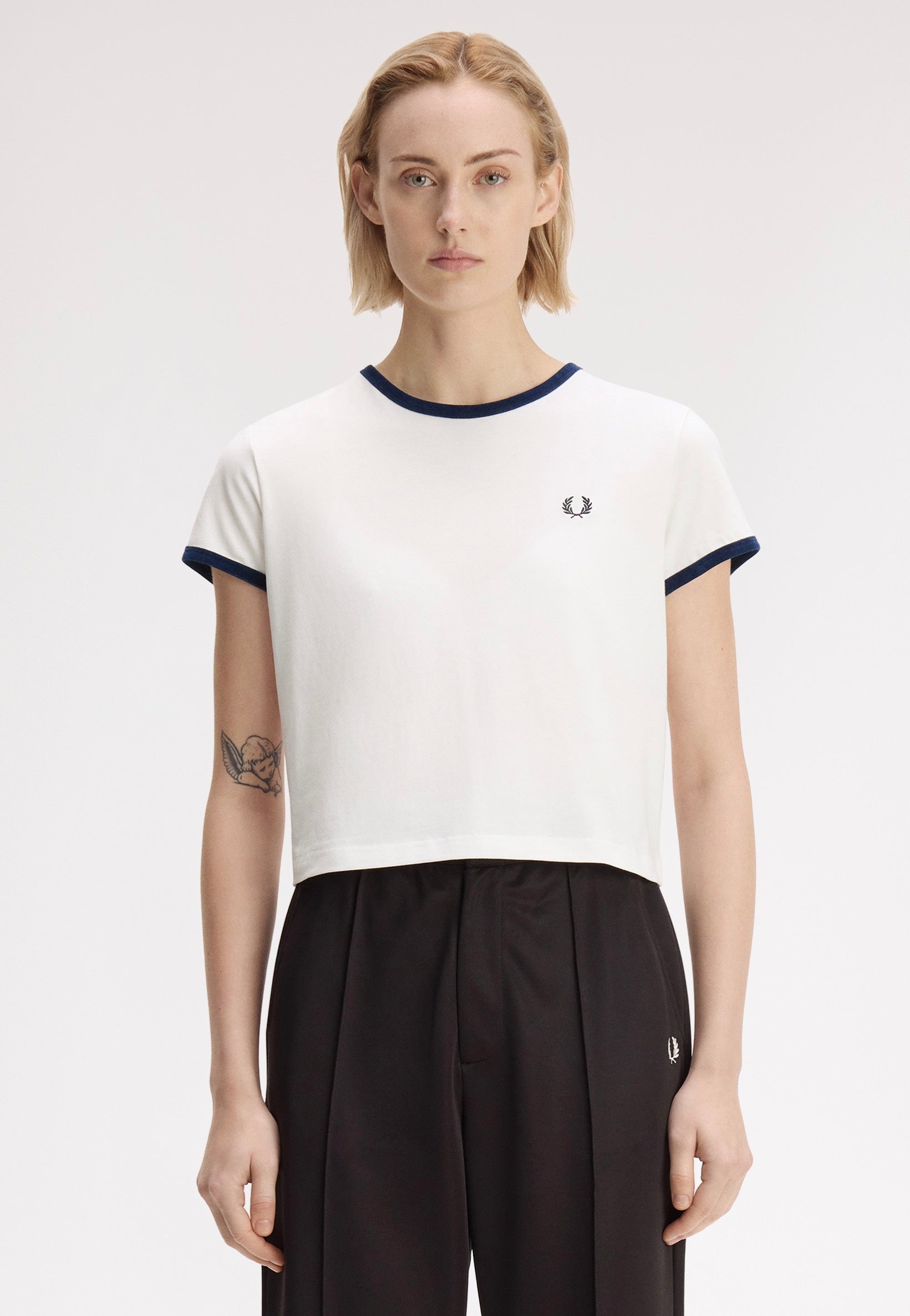 Fred Perry - Velour Trim Snow White - T-Shirt | Women-Image